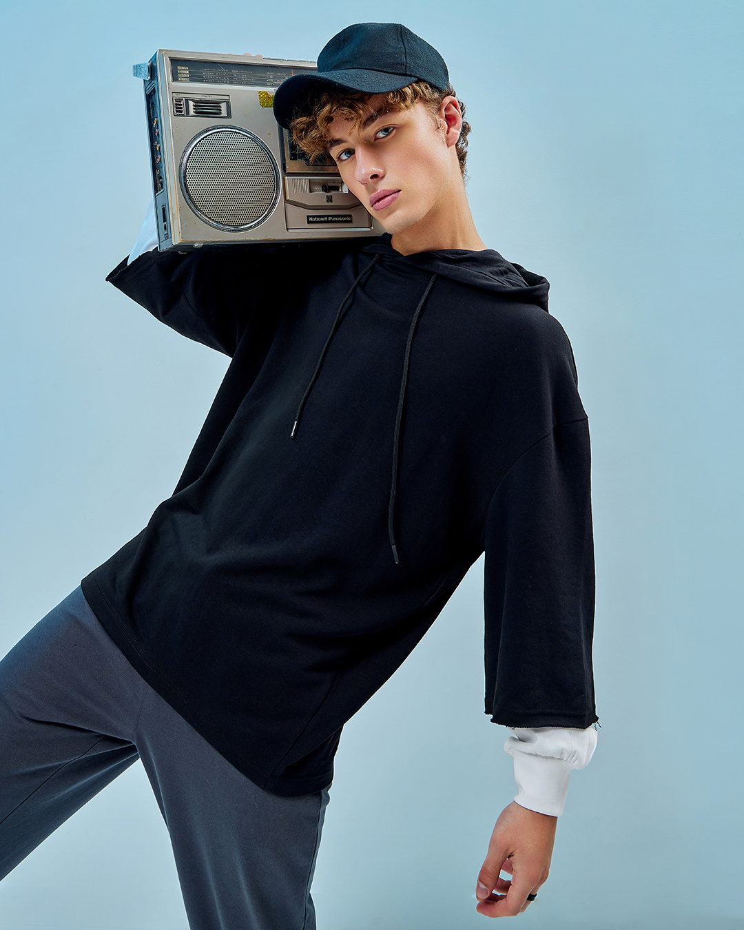 Buy Men's Black Super Loose Fit Hoodies Online at Bewakoof