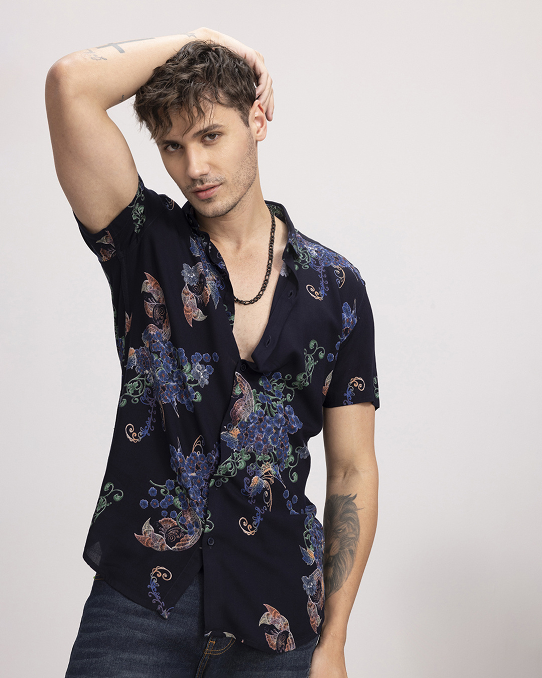 Buy Mens Blue All Over Floral Printed Slim Fit Shirt Online At Bewakoof 4092