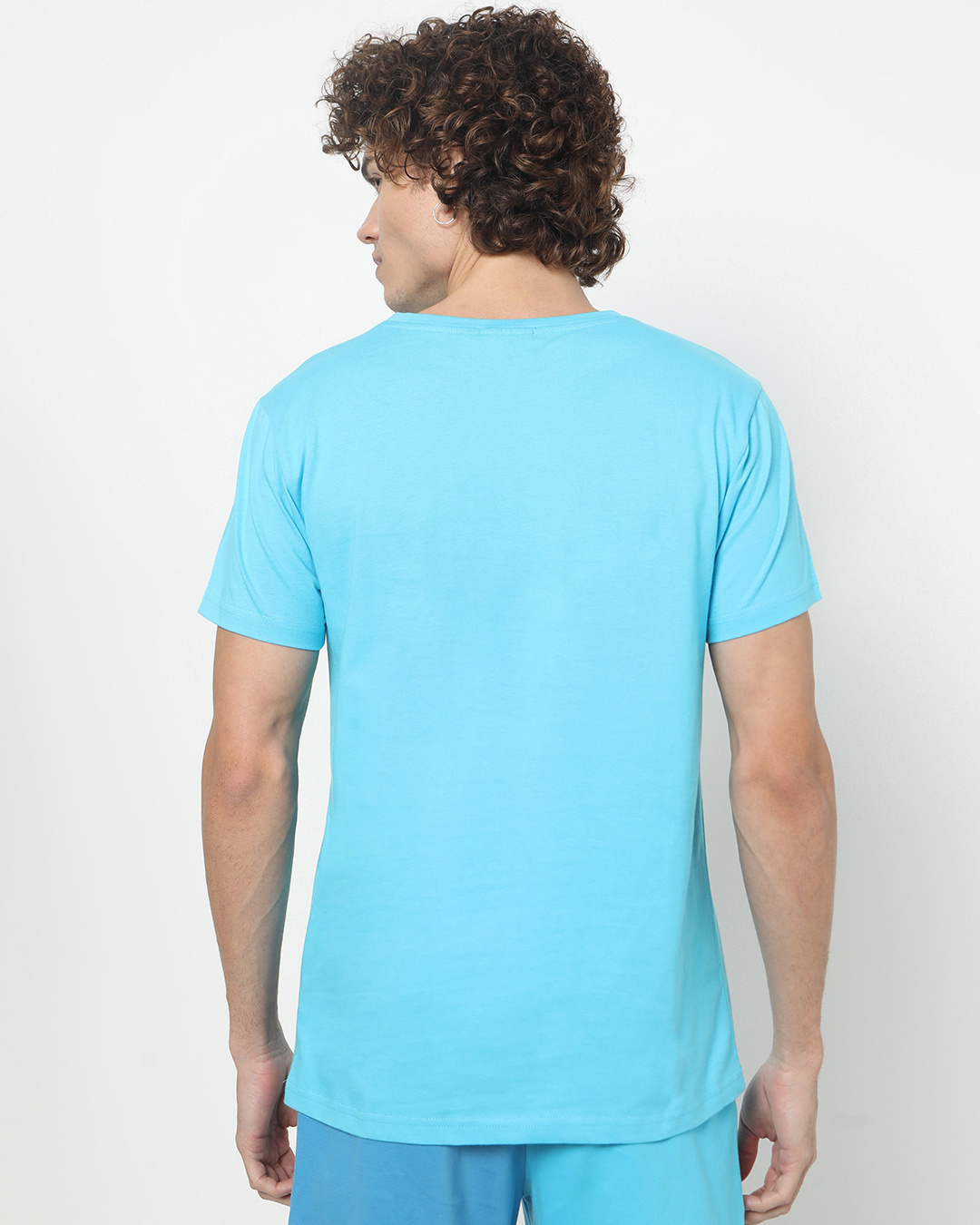 Shop Men's Blue Musafir Hoon Graphic Printed T-shirt-Back