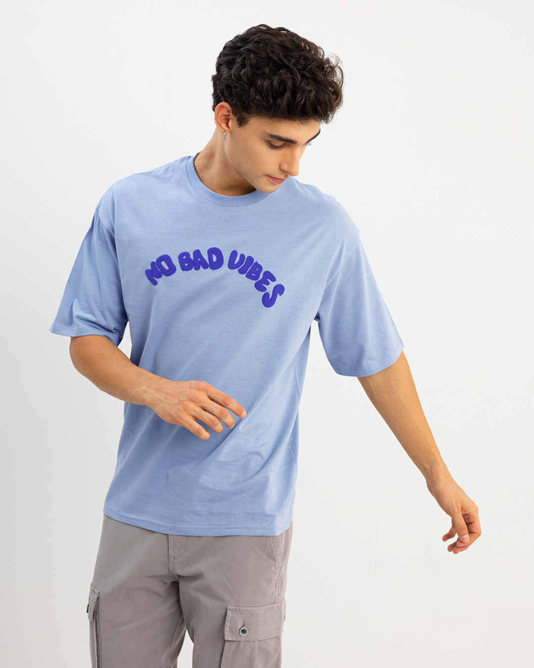 Shop Men's Blue No Bad Vibes Typography T-shirt-Back
