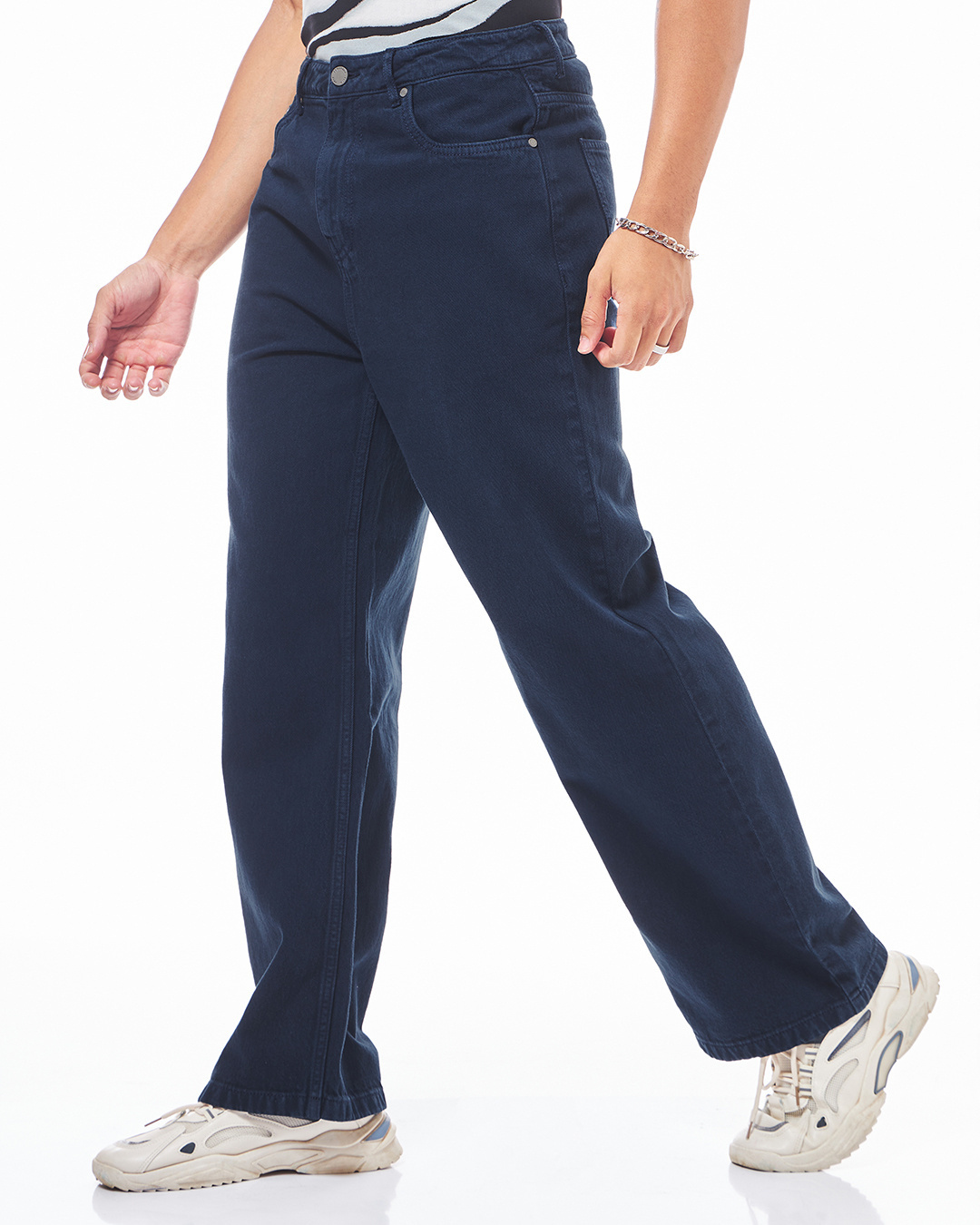 Shop Men's Blue Straight Fit Jeans-Back