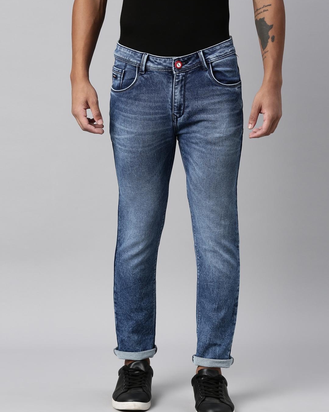 Buy Men's Blue Tapered Fit Jeans Online at Bewakoof