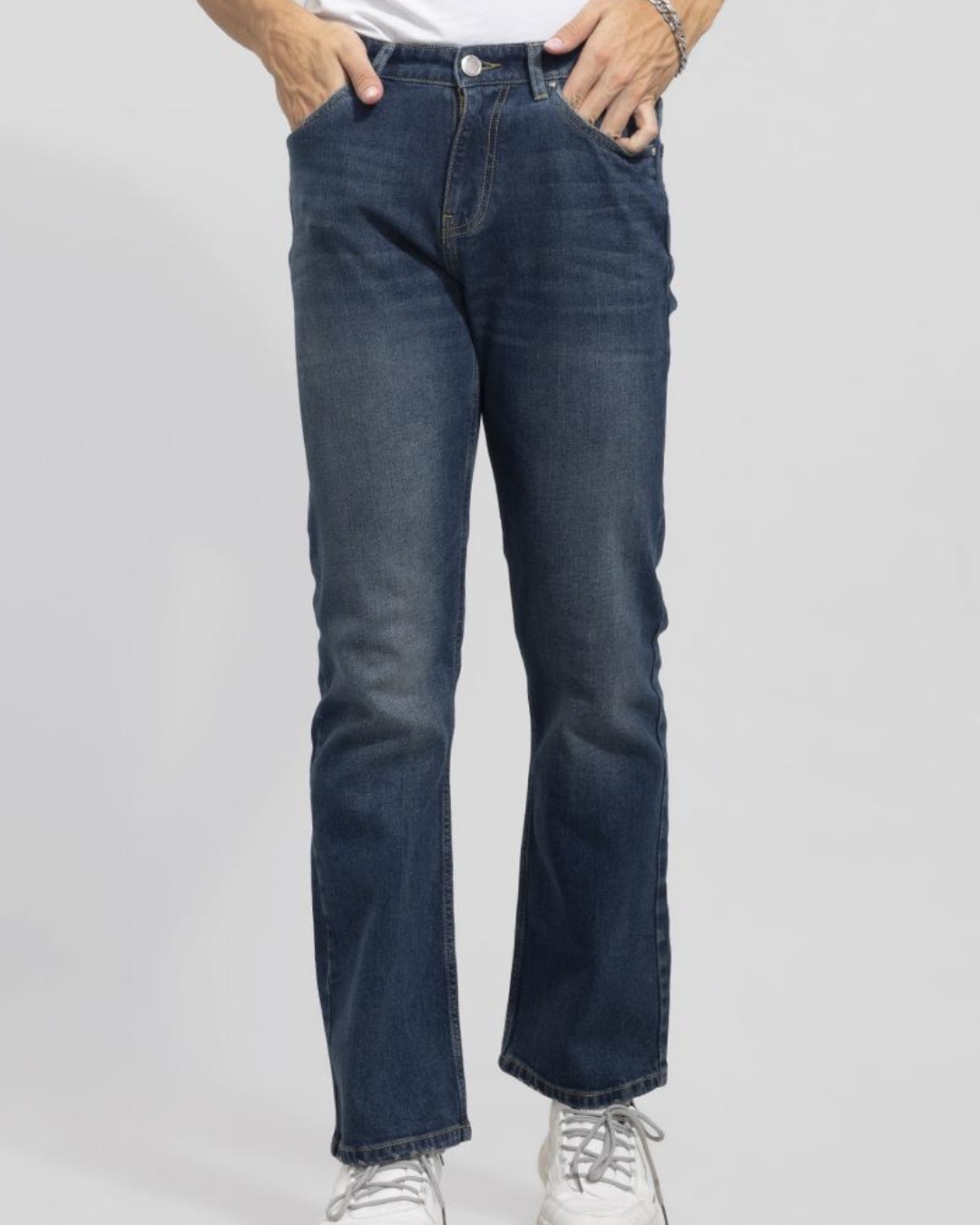 Buy Men's Blue Washed Bootcut Jeans Online at Bewakoof