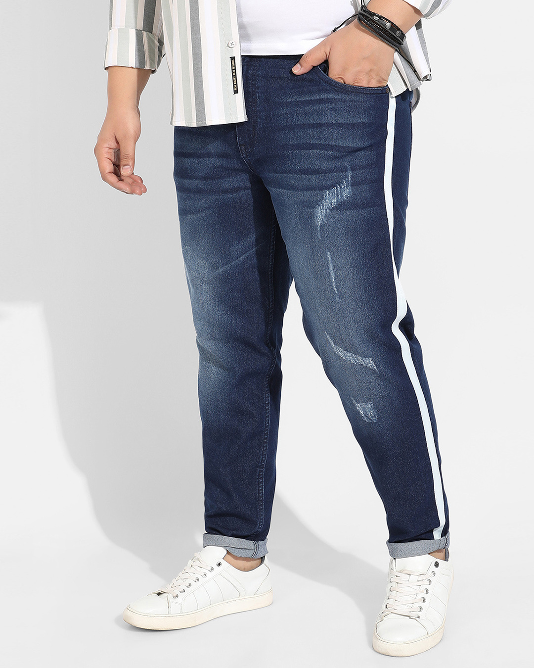 Buy Men's Blue Washed Distressed Plus Size Jeans Online at Bewakoof