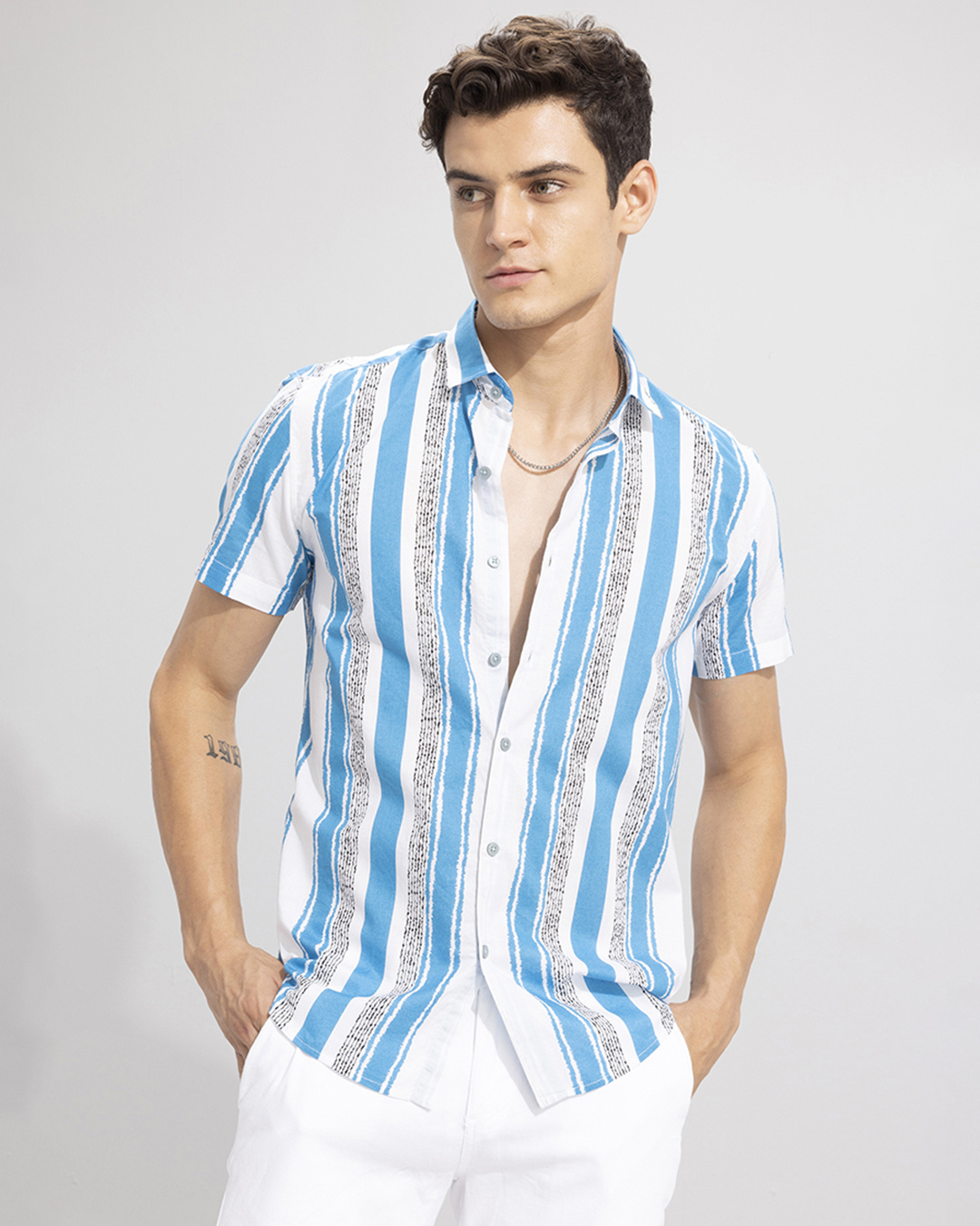 Men Blue Slim Fit Striped Casual Shirt main image 1