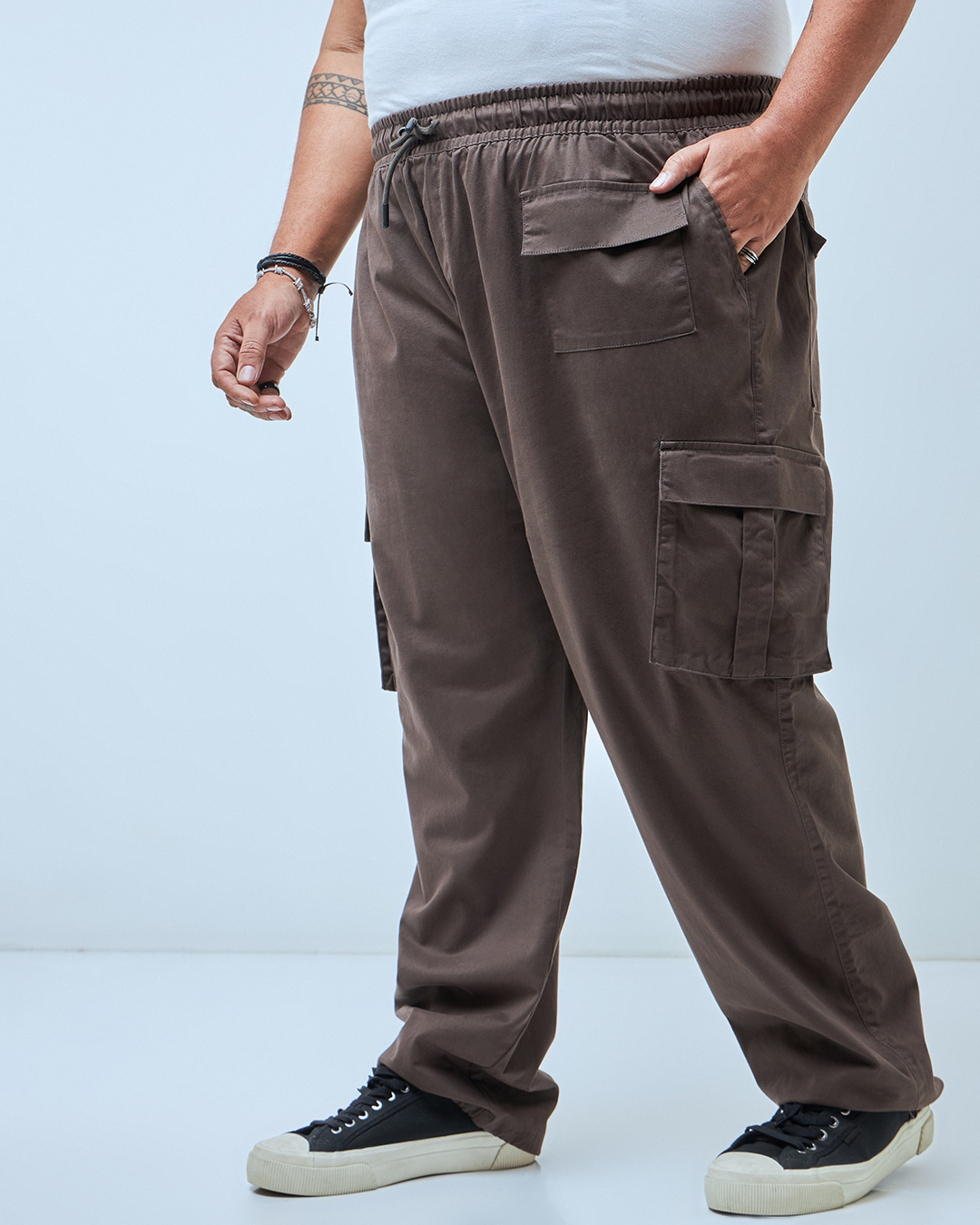 Buy Mens Brown Oversized Plus Size Cargo Pants Online At Bewakoof 9109