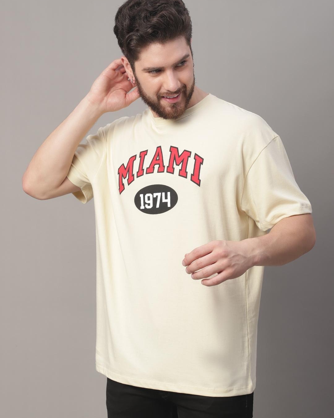 Buy Mens Cream Typography Super Loose Fit T Shirt Online At Bewakoof 7146