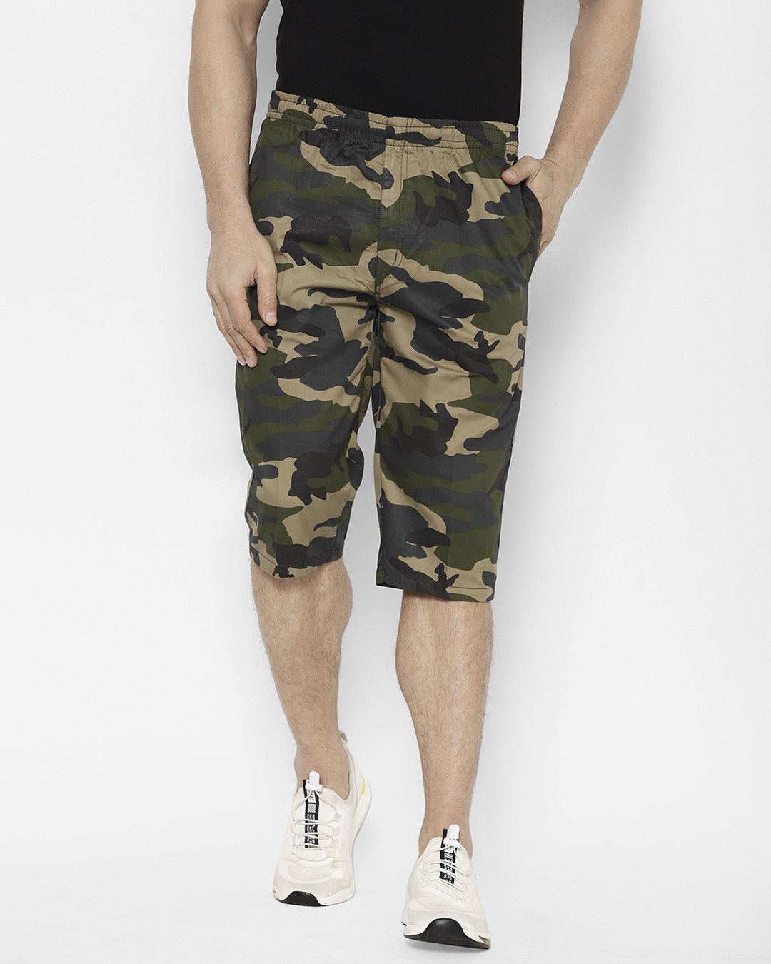 Buy Men's Green Camouflage Printed Slim Fit Shorts Online at Bewakoof