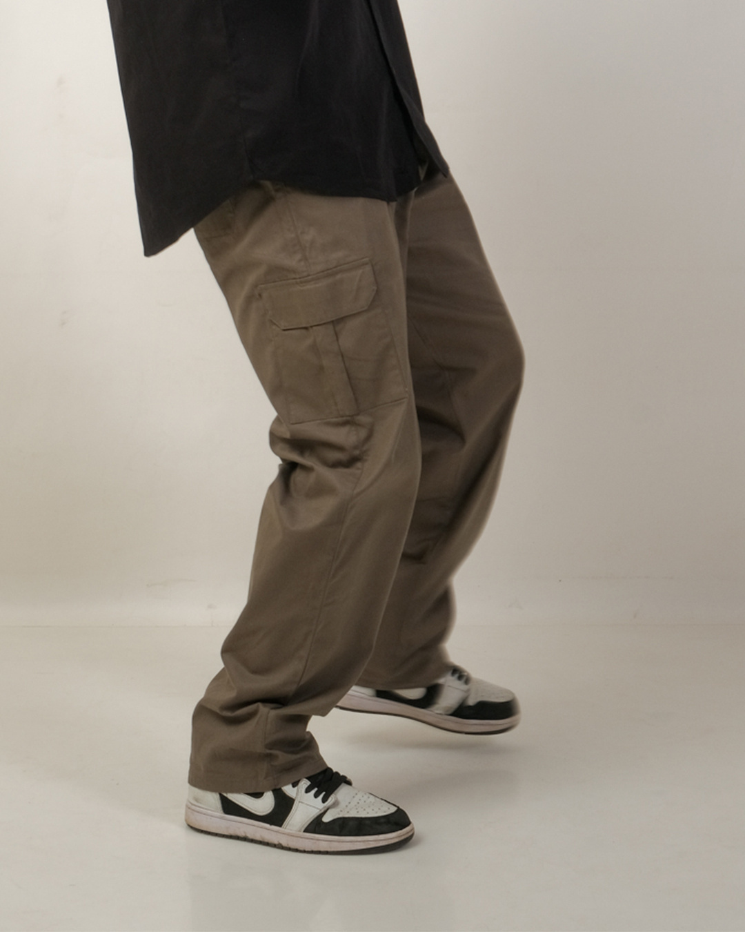 Buy Men's Green Loose Comfort Fit Cargo Pants Online at Bewakoof