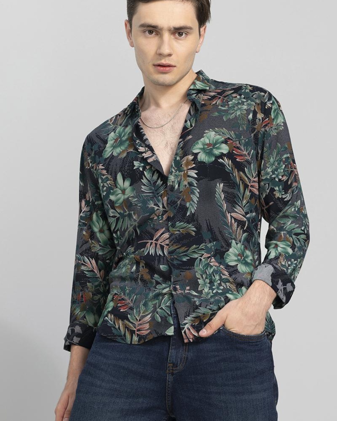 Buy Men's Green Wildleaf Floral Printed Slim Fit Shirt Online at Bewakoof