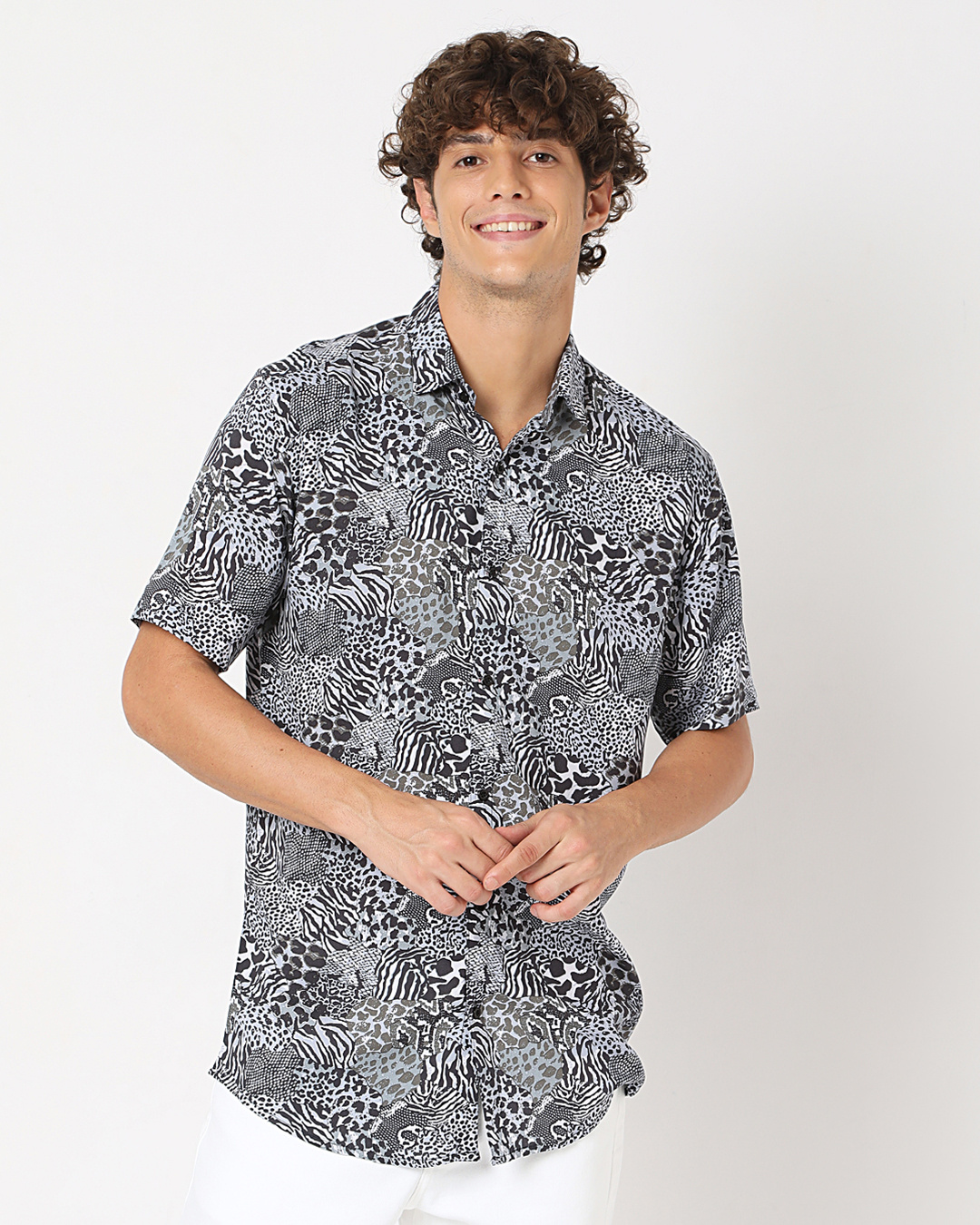 Men's Black Slim Fit Animal Printed Cotton Casual Shirt main image 0