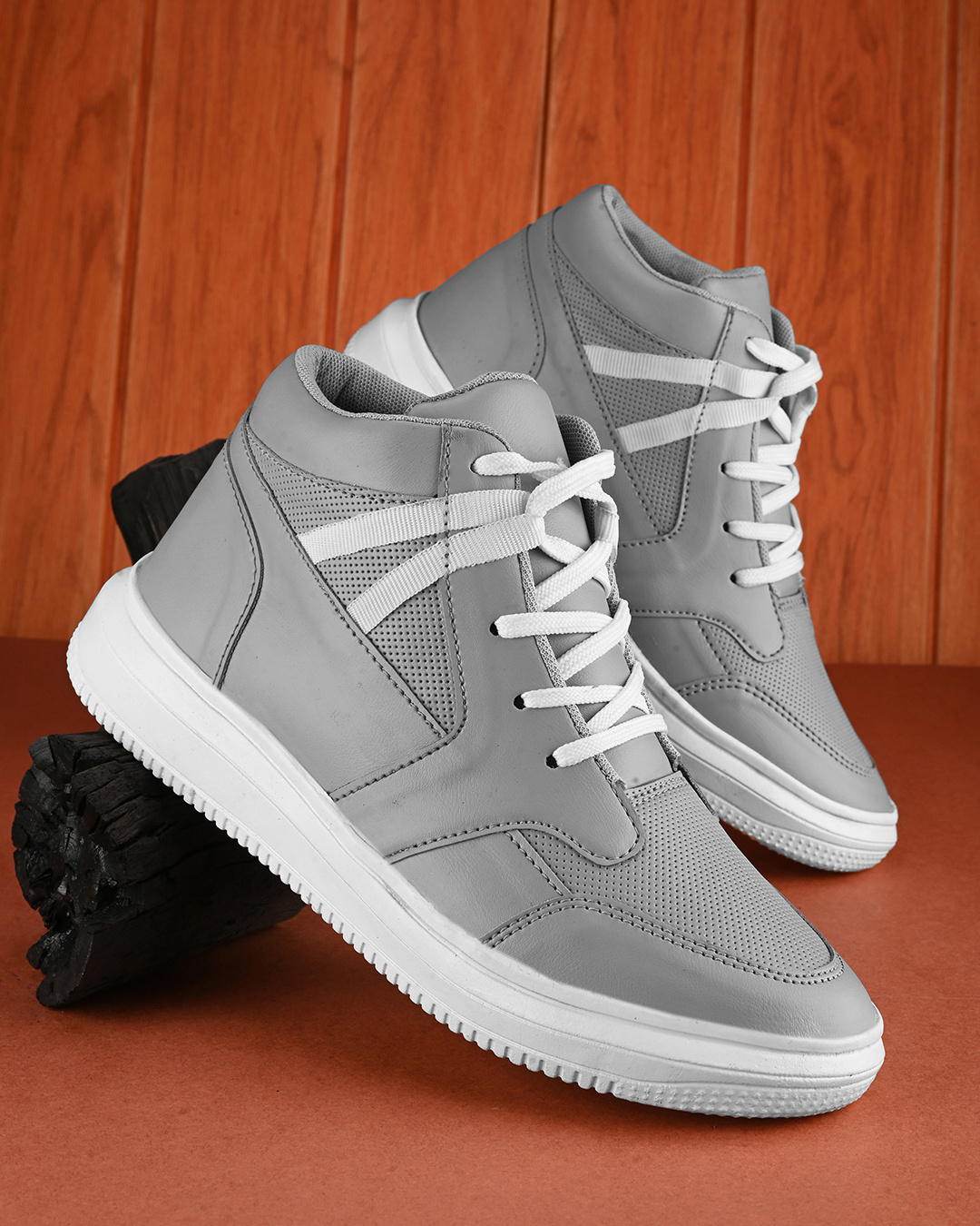 light grey sneakers mens