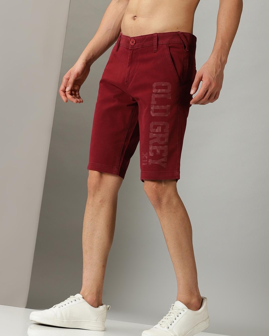 Buy Men's Maroon Typography Slim Fit Shorts Online at Bewakoof