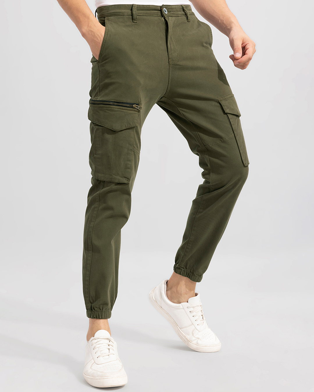 Buy Men's Olive Green Slim Fit Cargo Trousers Online at Bewakoof