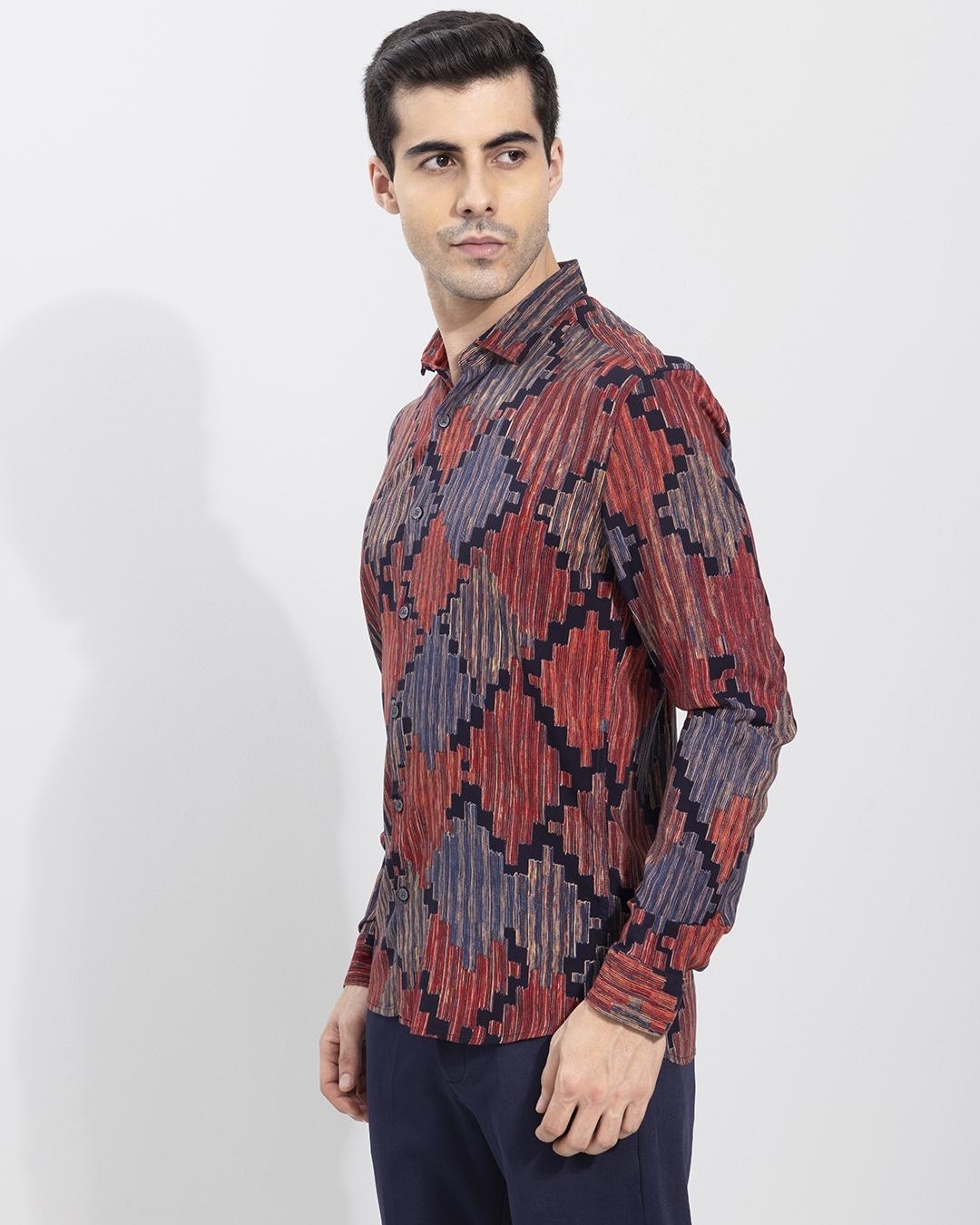 Shop Men's Red Geometric Printed Slim Fit Shirt-Back