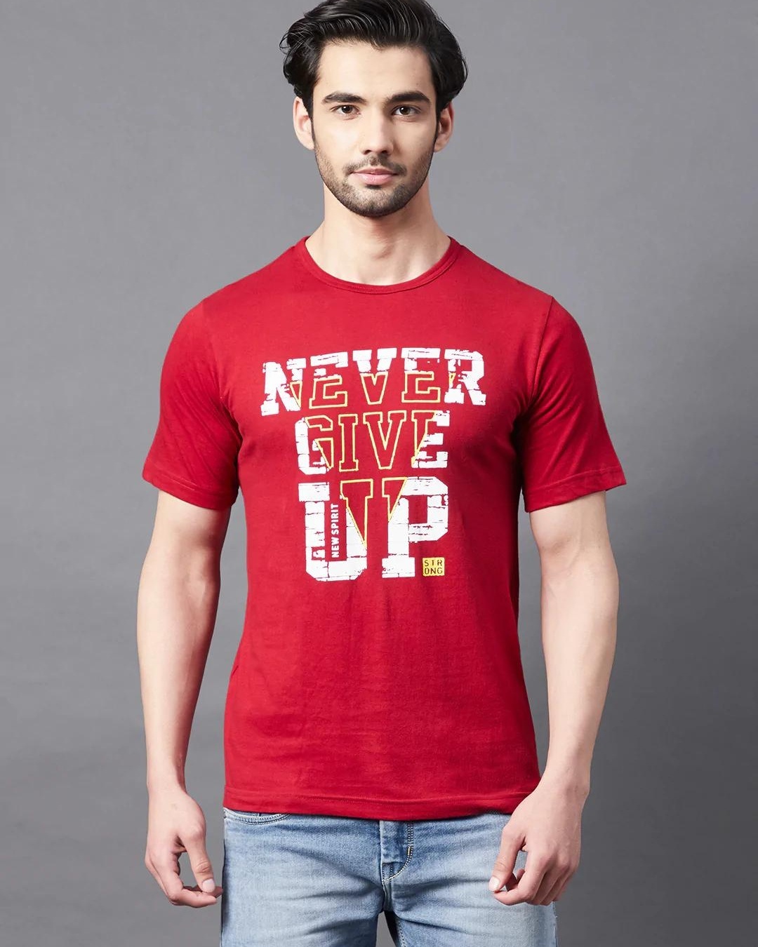 Buy Men's Red Never Give Up Typography Slim Fit T-shirt Online at Bewakoof