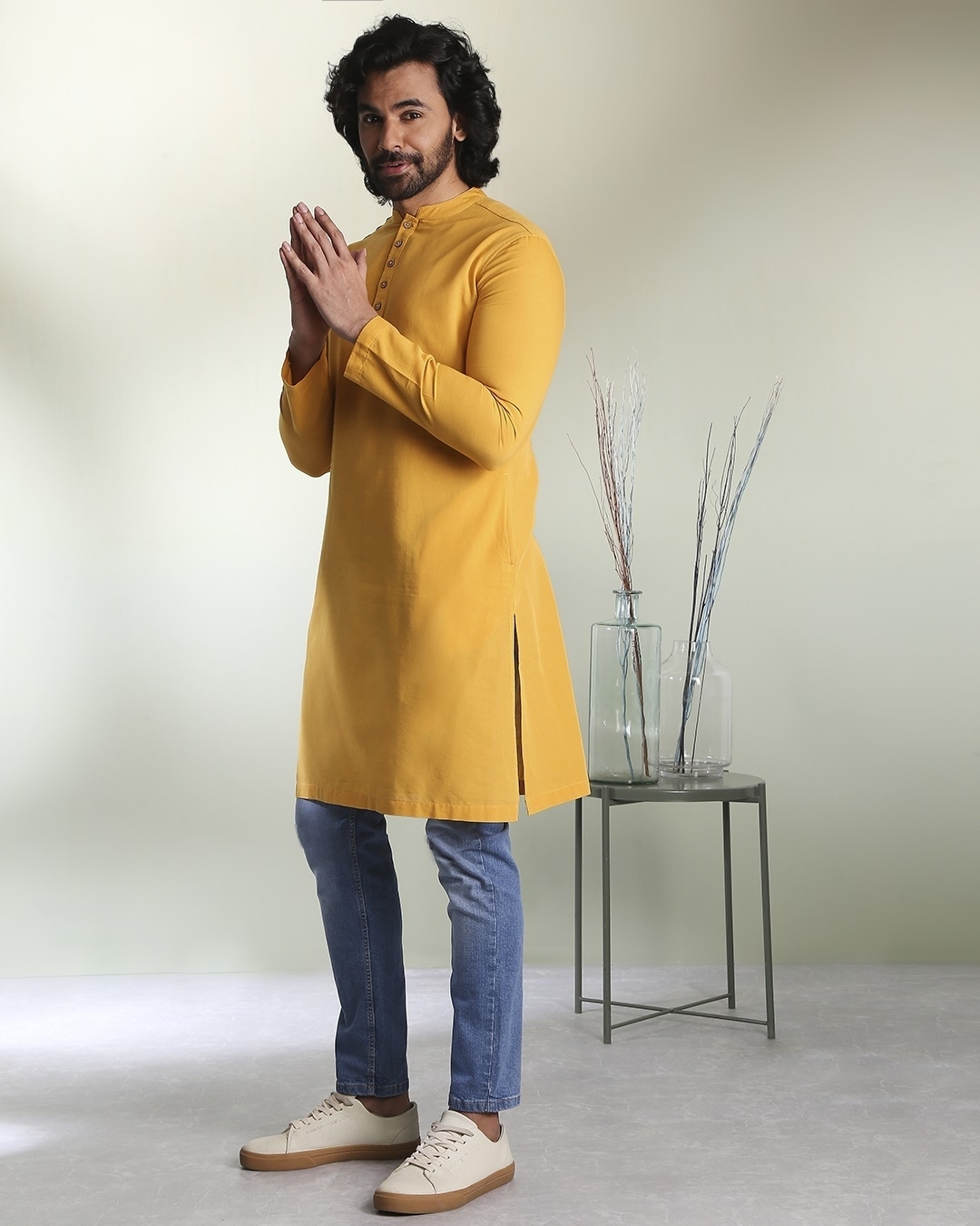 Mustard Men's Solid Mid Kurta