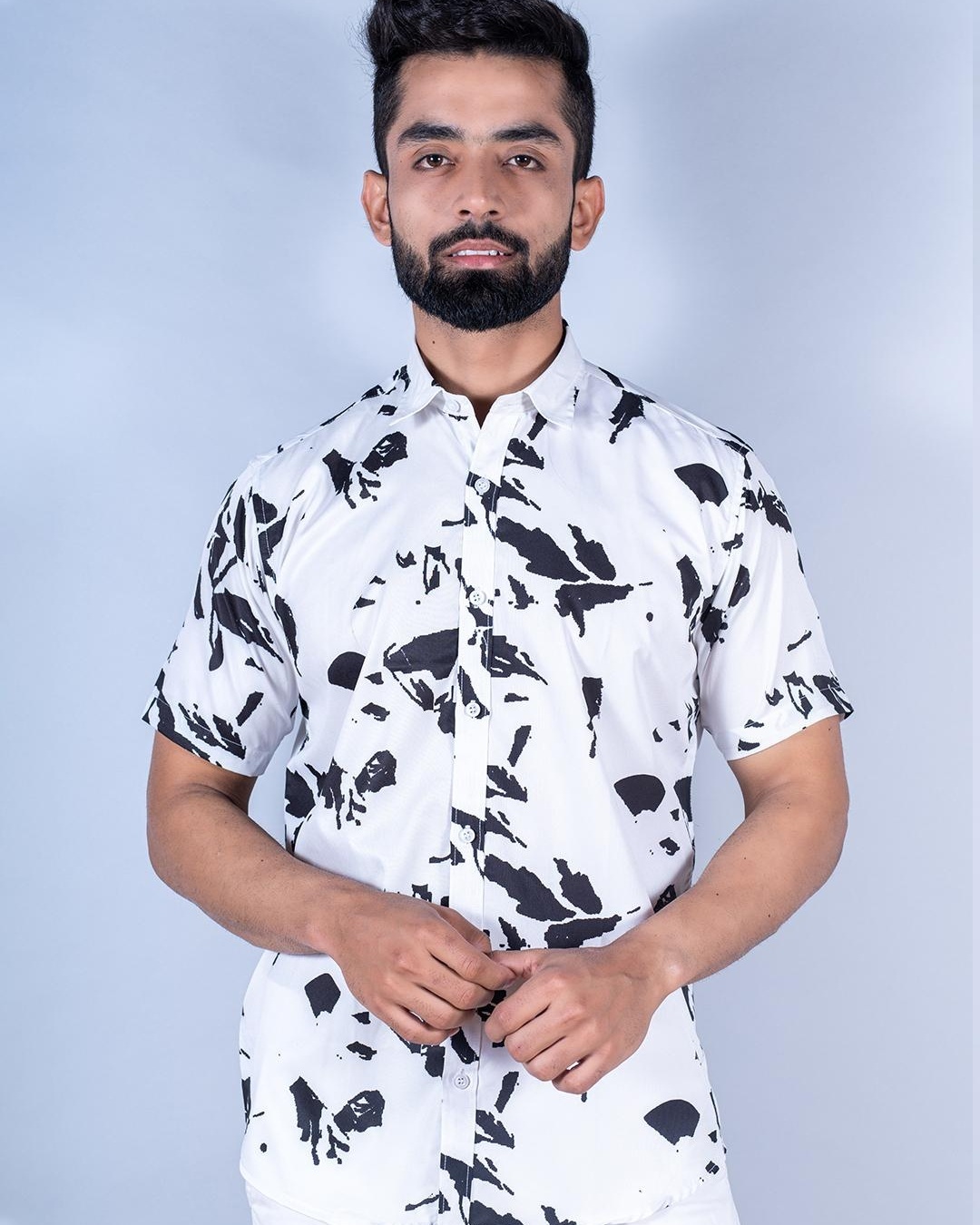 Buy Mens White Abstract Printed Relaxed Fit Shirt Online At Bewakoof 4203