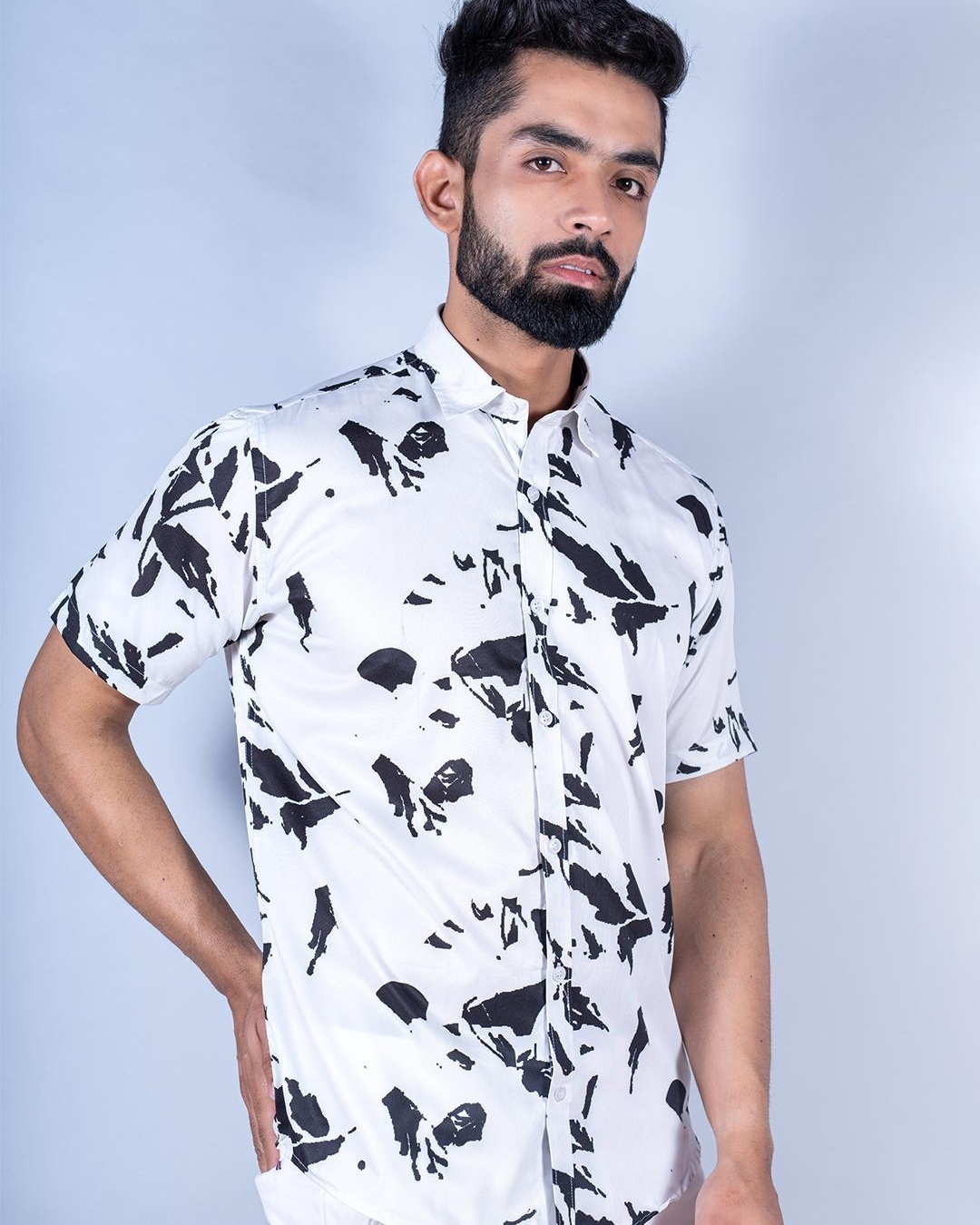 Buy Mens White Abstract Printed Relaxed Fit Shirt Online At Bewakoof 3662