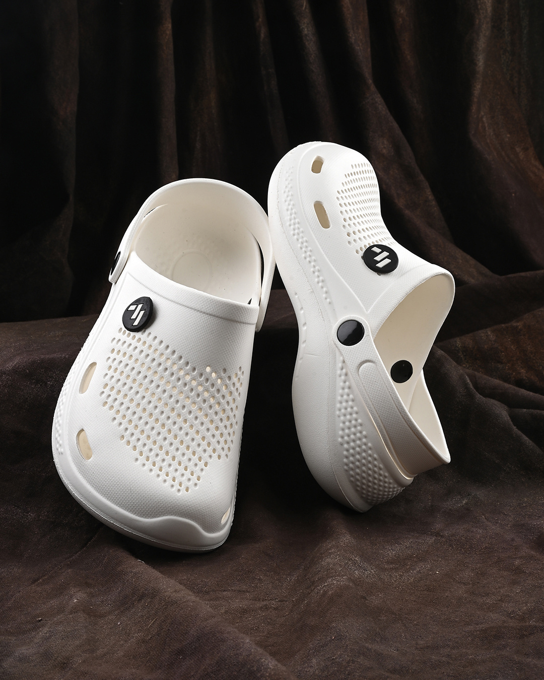 Buy Men's White Clogs Online in India at Bewakoof