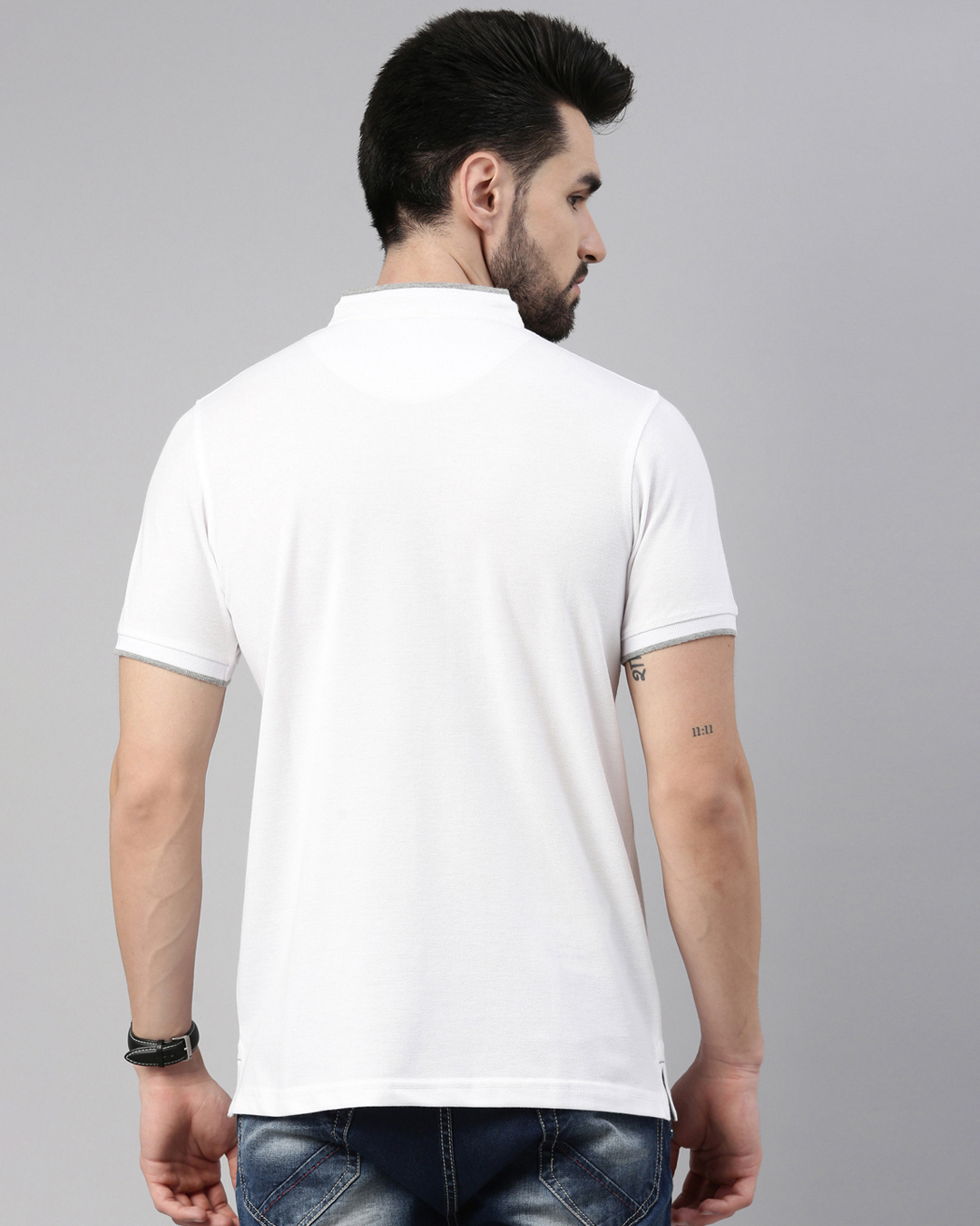 Buy Men's White T-shirt Online at Bewakoof