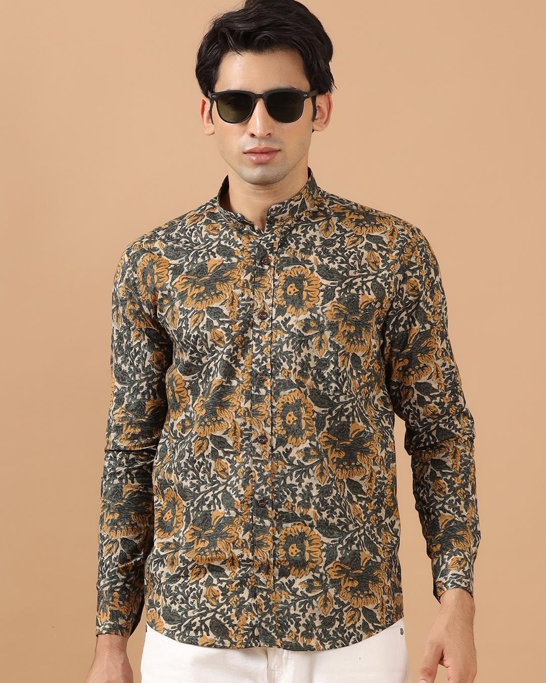 Buy Men's White Floral Printed Shirt Online at Bewakoof