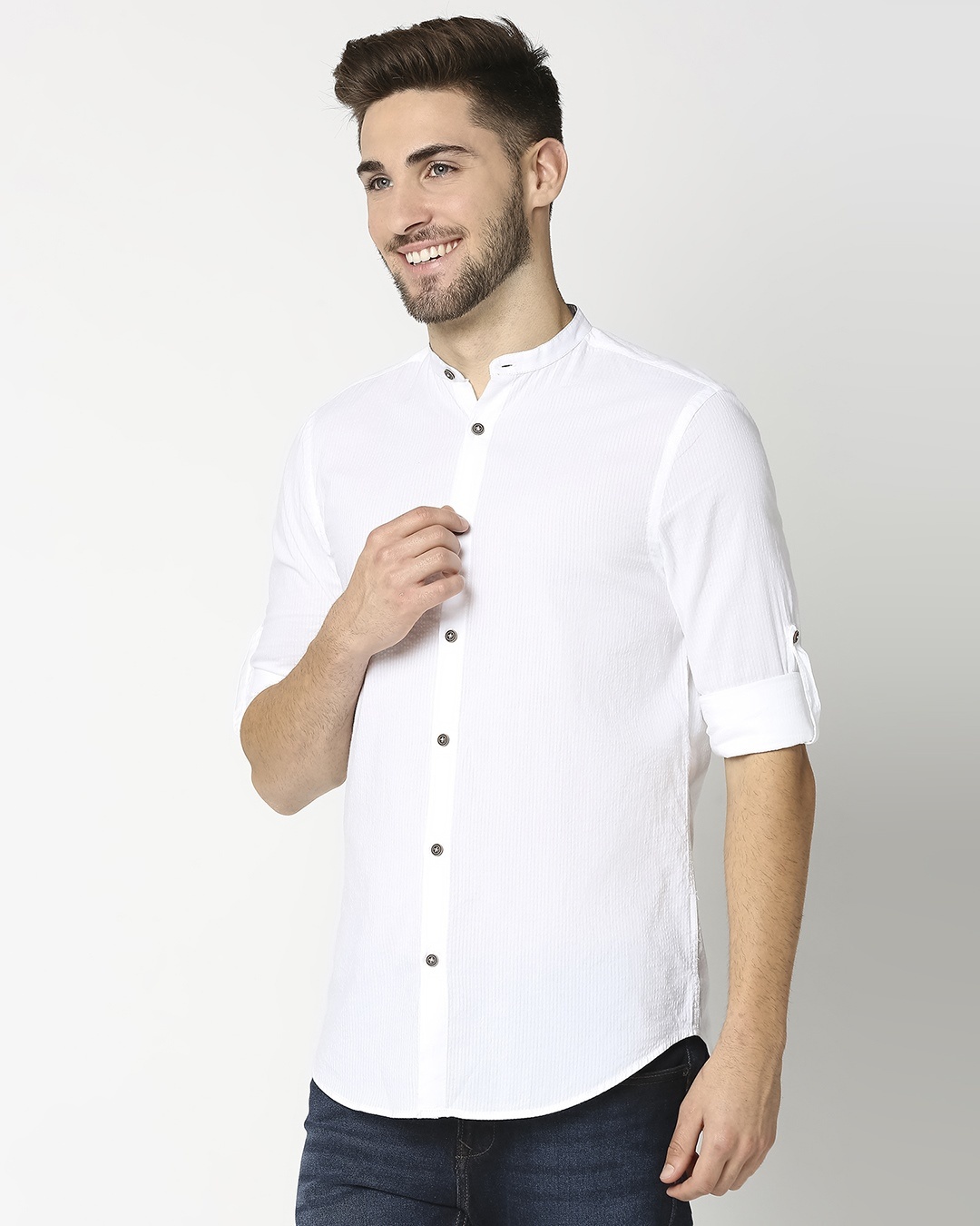 white casual shirt for men