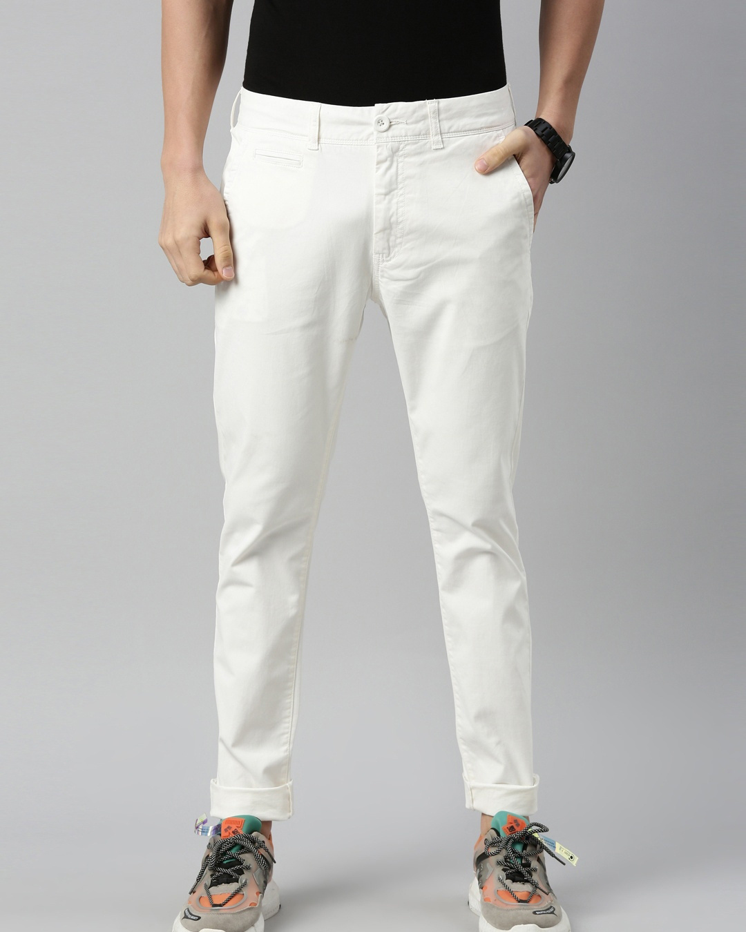 Buy Men's White Slim Fit Chinos Online at Bewakoof