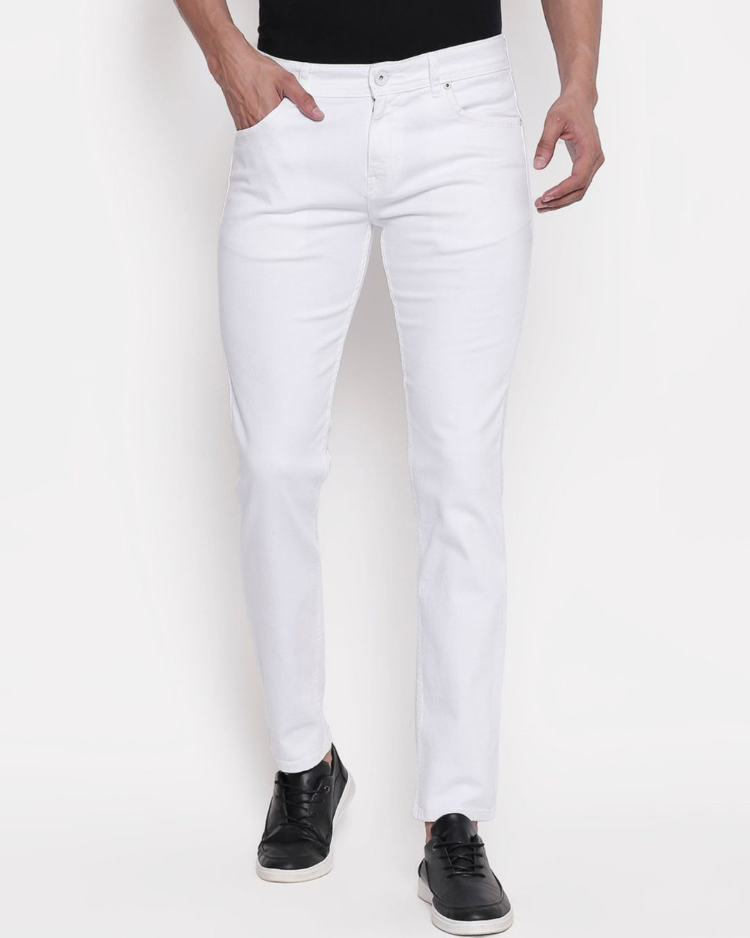 Buy Men's White Slim Fit Jeans Online at Bewakoof