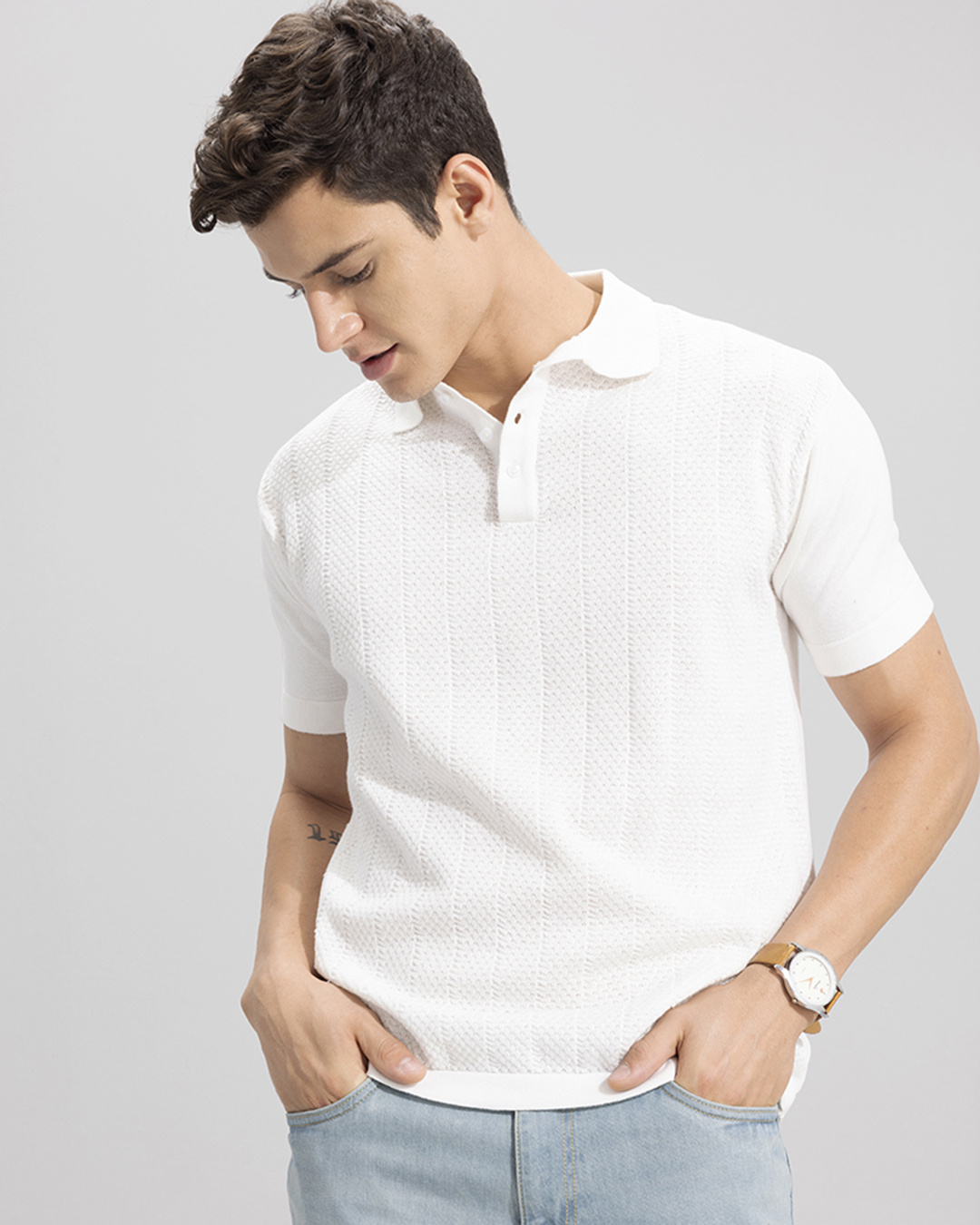 Buy Men's White Slim Fit Tshirt Online at Bewakoof