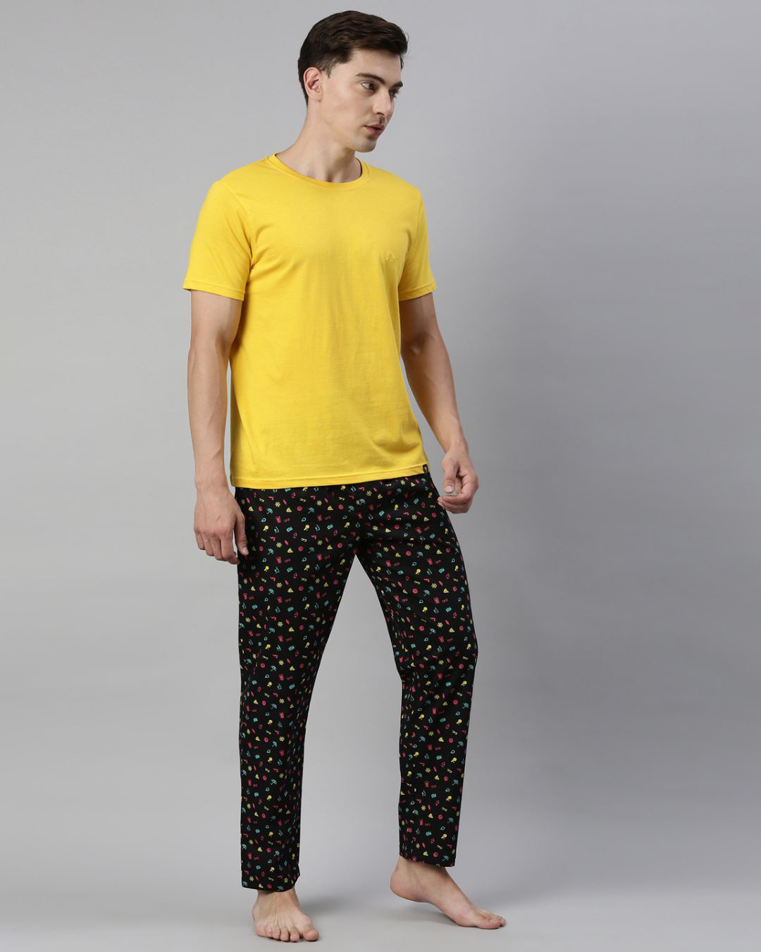 Shop Men's Yellow & Black Printed Cotton T-shirt & Pyjamas Set-Back