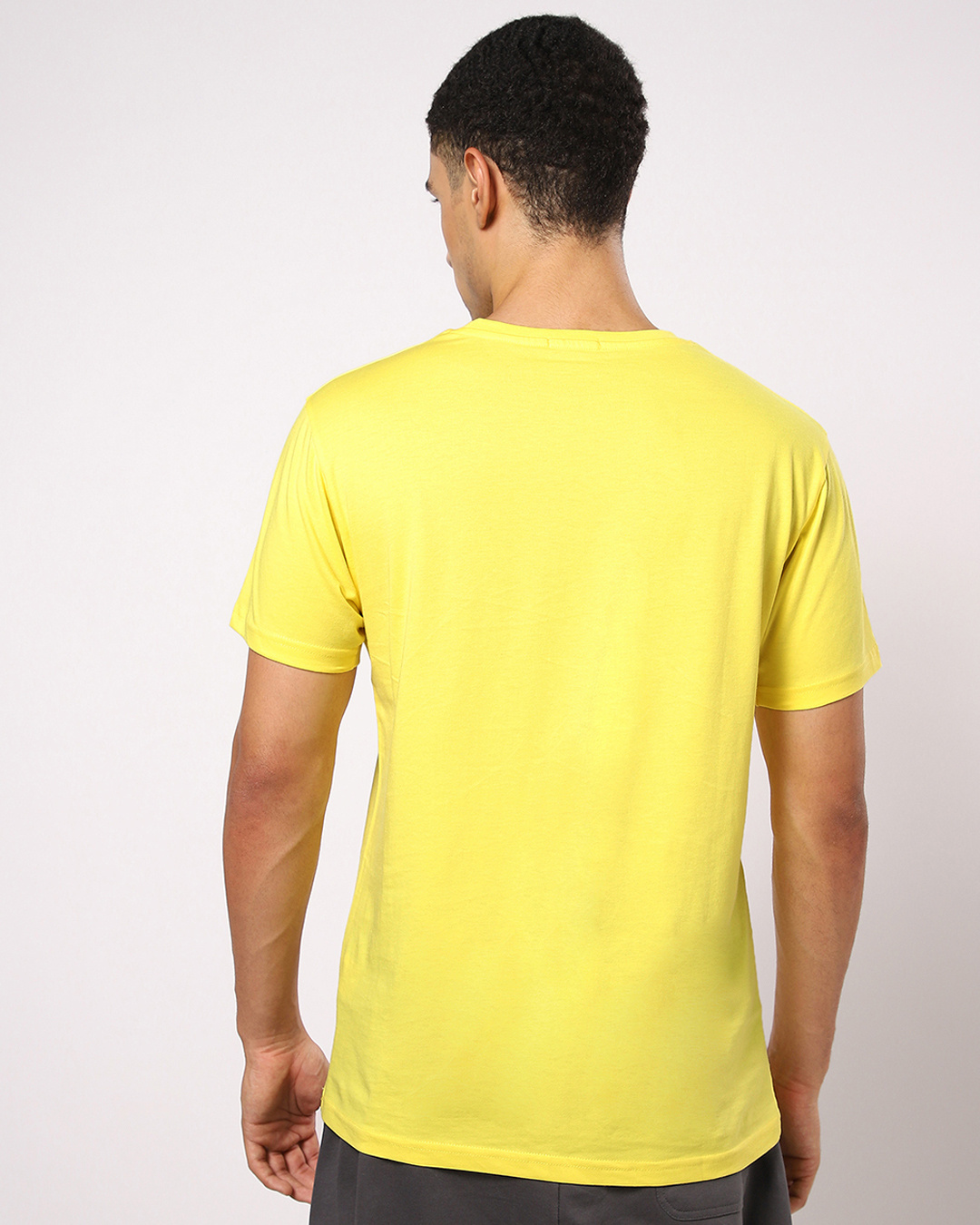 Shop Men's Yellow Musafir Hoon Graphic Printed T-shirt-Back