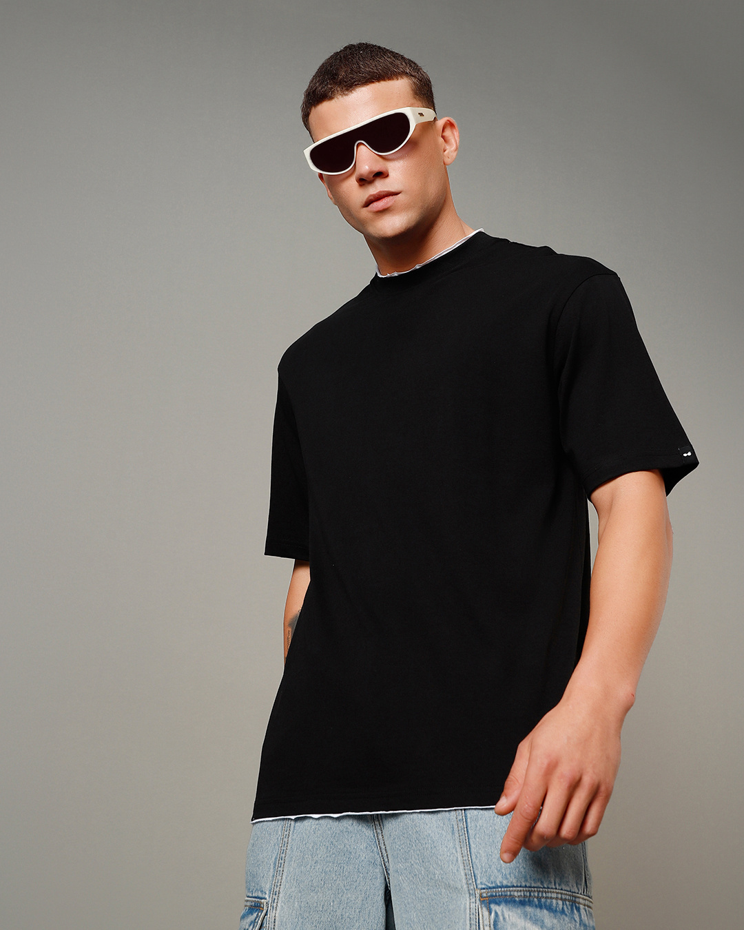 Buy Men's Black Oversized T-shirt Online at Bewakoof