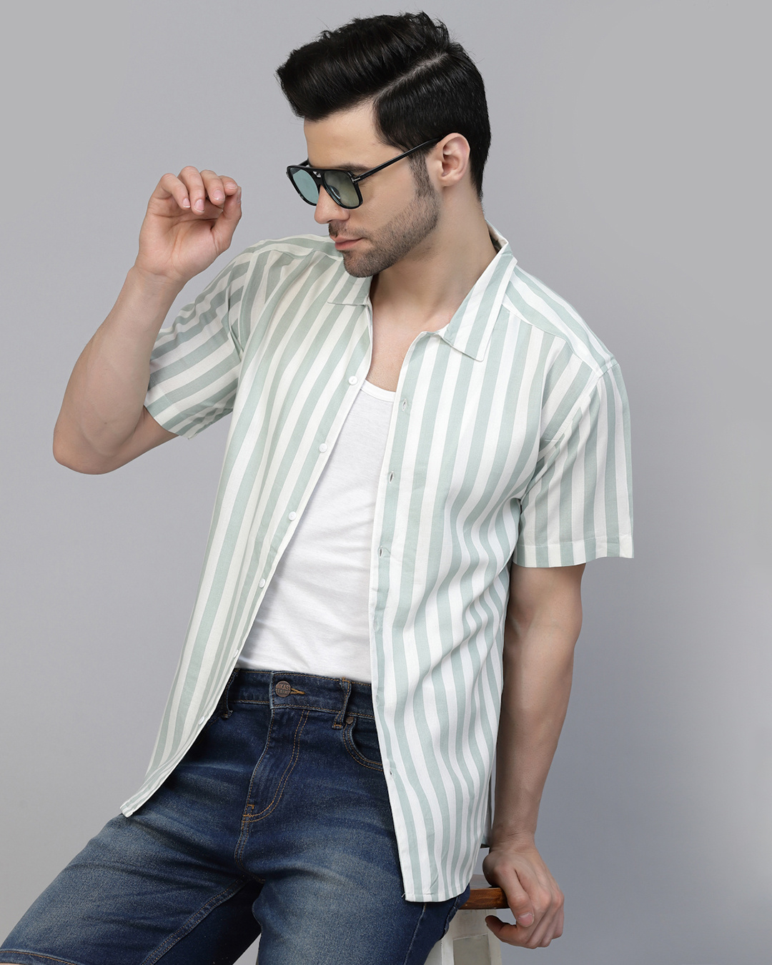 Men's White Abstract Slim Fit Shirt