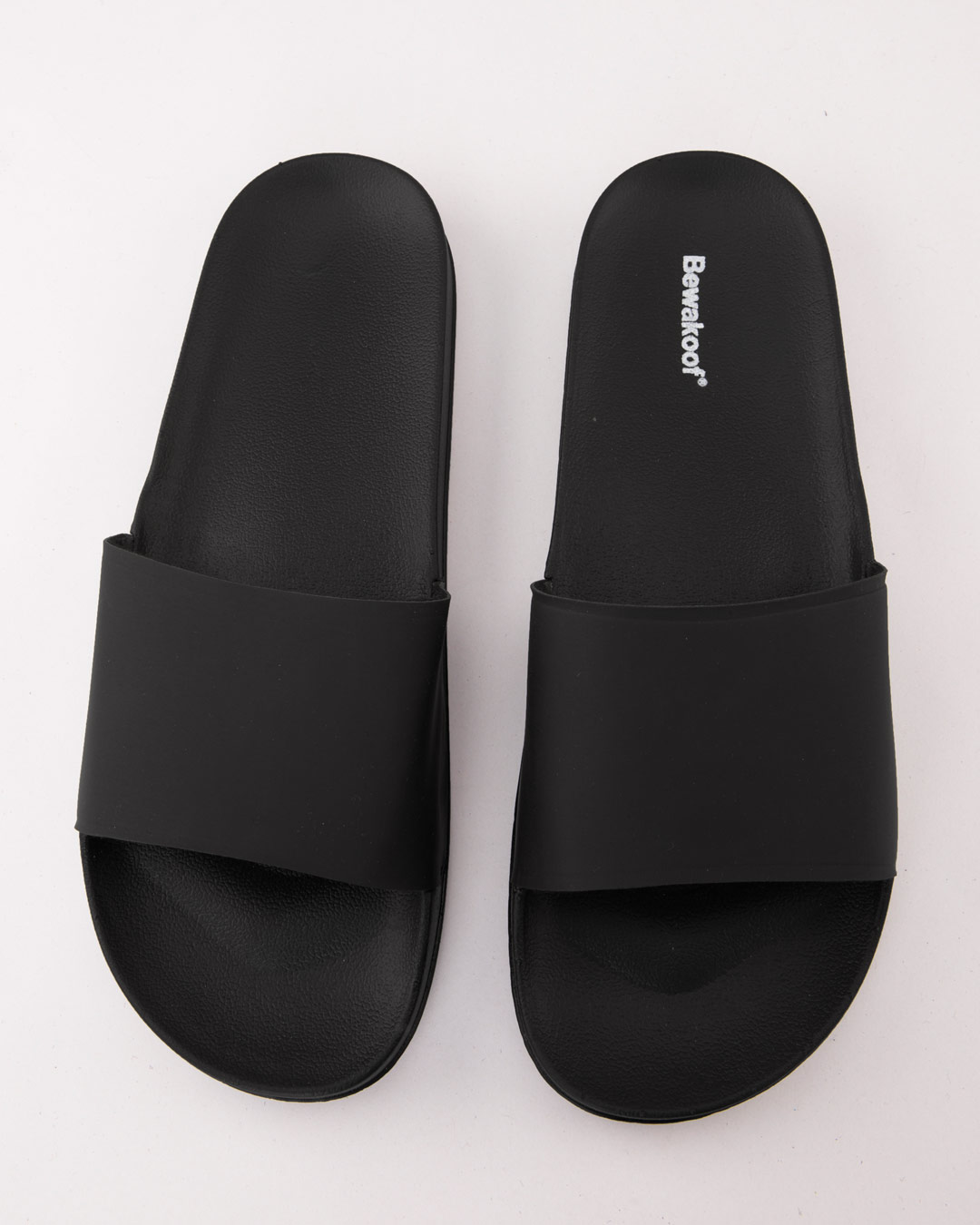 plain black flip flops mens