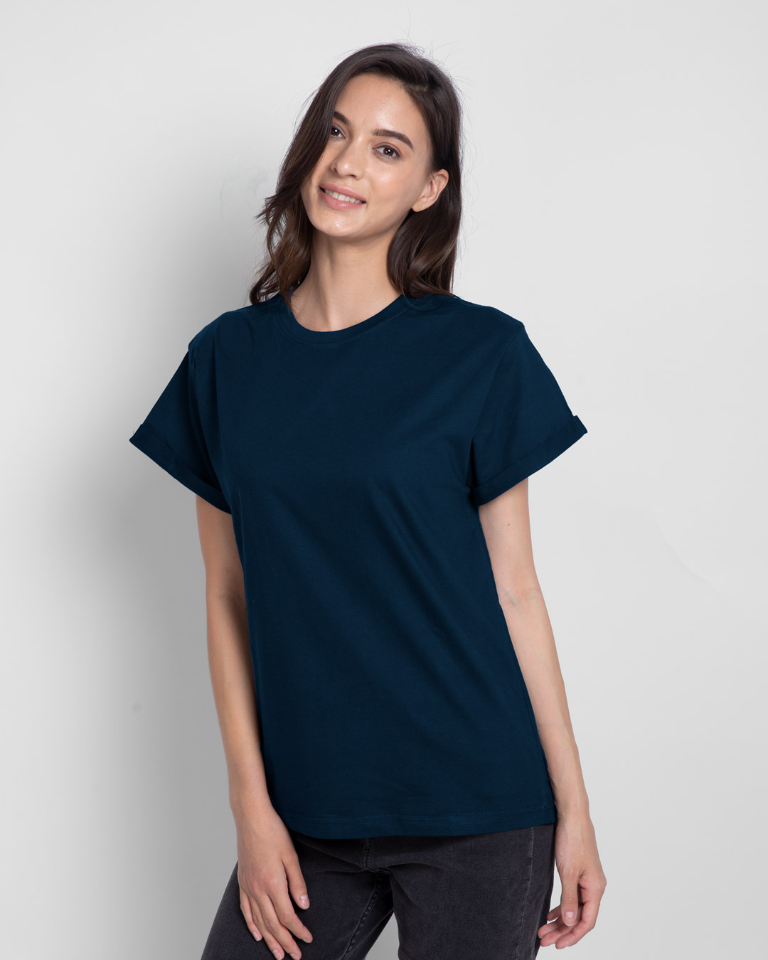 T a shirt navy wear to with blue what What to