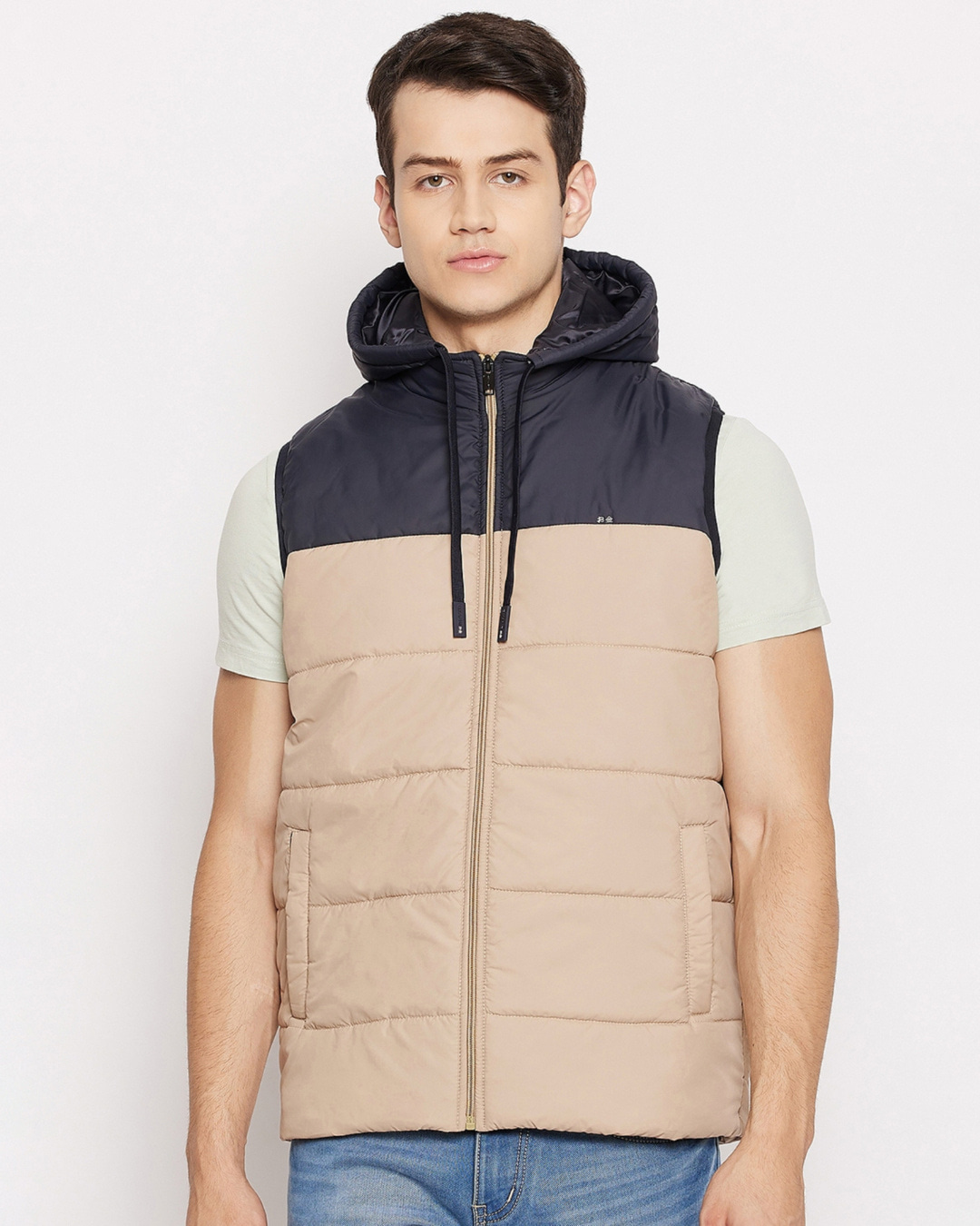 Buy Okane Men S Beige Colour Blocked Polyester Puffer Gilet For Men