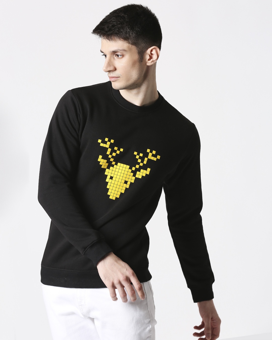 

Men Chest Printed Black Sweatshirt Men' Printed Fleece Sweater Bewakoof.com