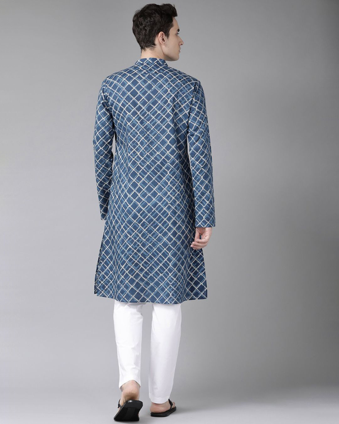 Shop Men Blue & Beige Printed Straight Kurta-Back