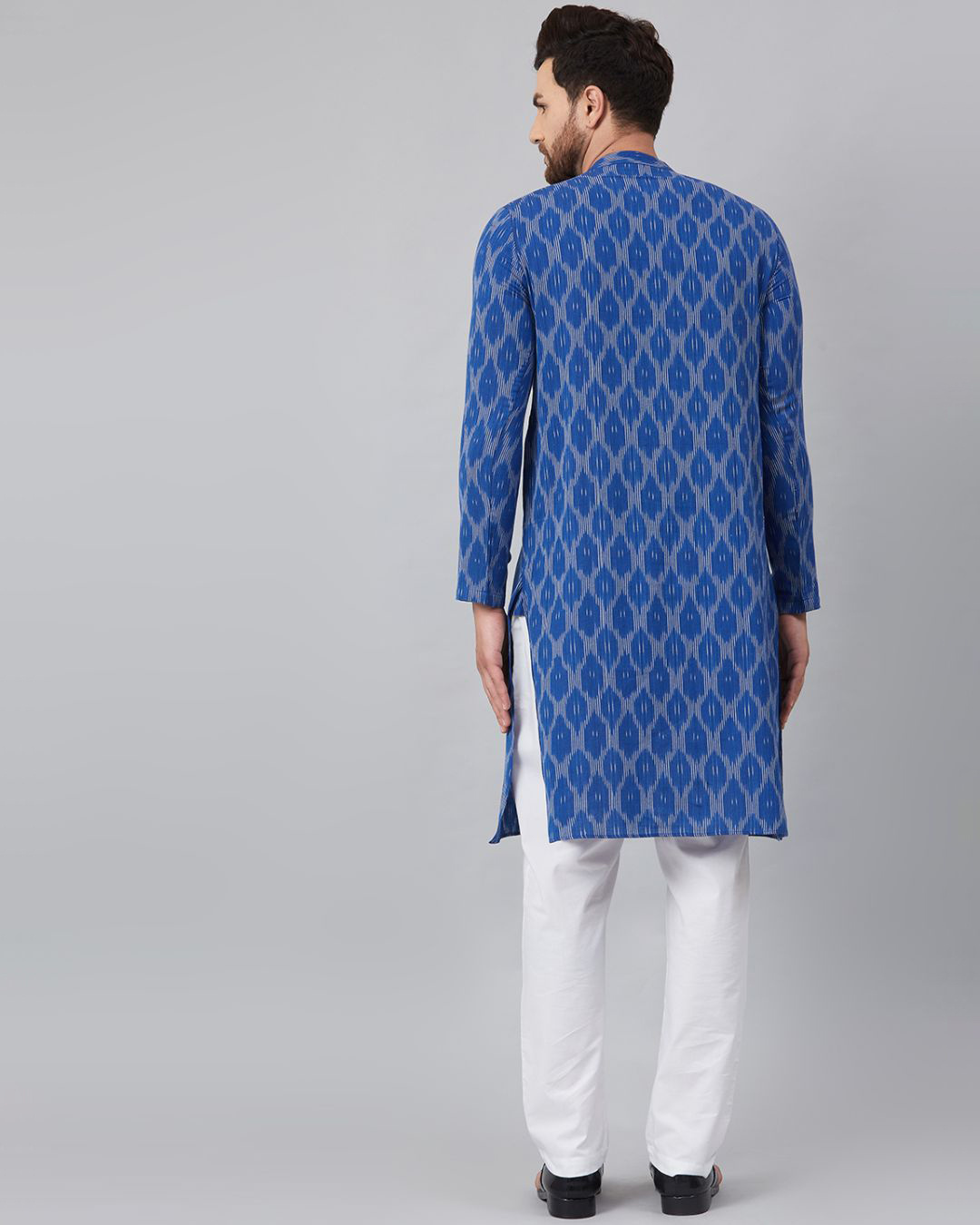 Shop Men Blue & Grey Ikat Woven Design Straight Kurta-Back