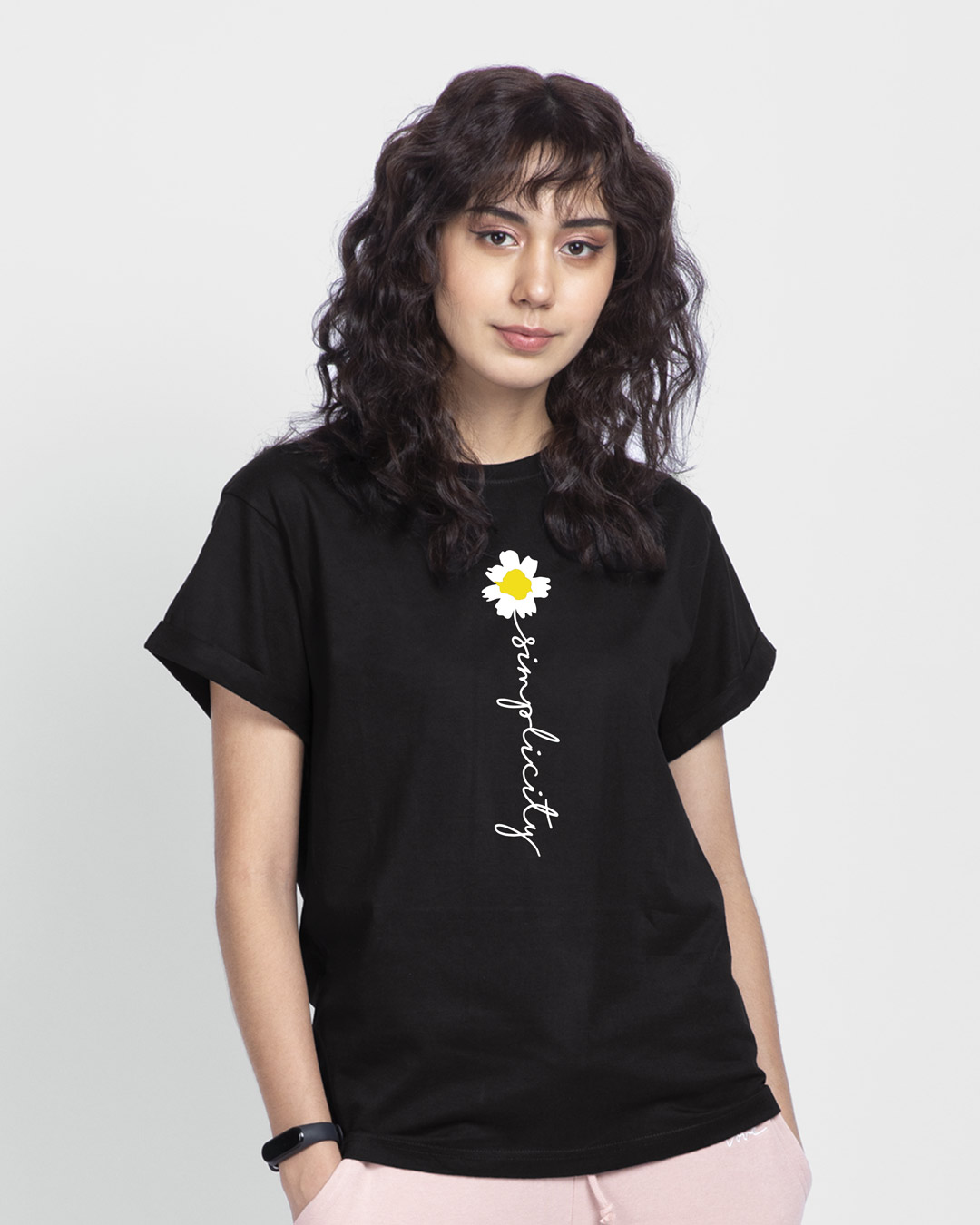 Shop Women's Black Simplicity Daisy Typography Boyfriend T-shirt-Back