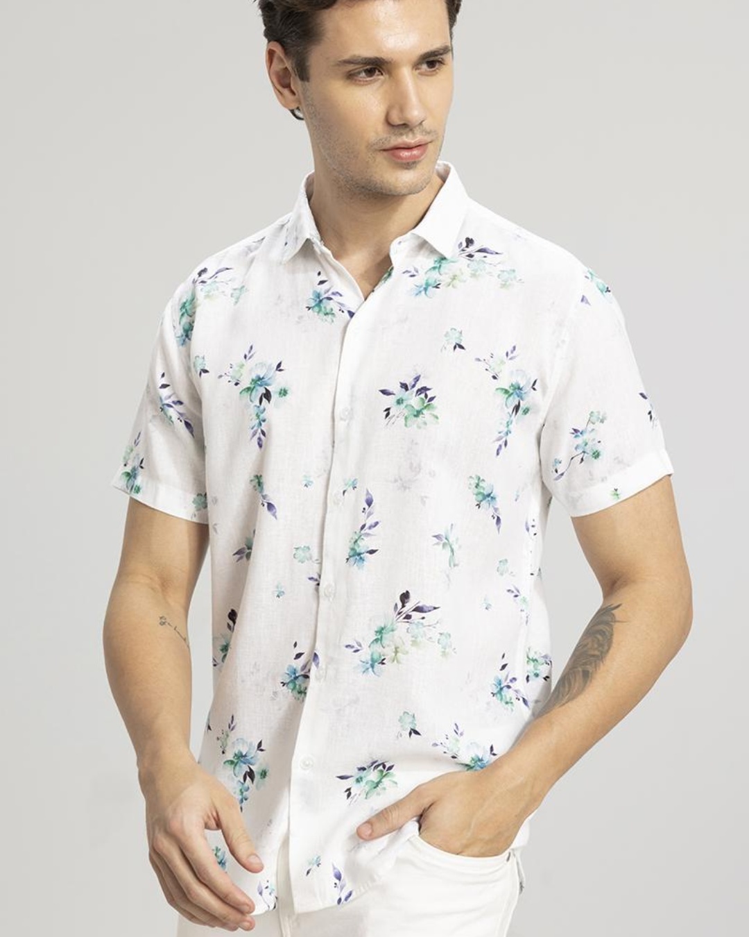 Buy Snitch Men's Green Floral Printed Slim Fit Shirt Online at Bewakoof