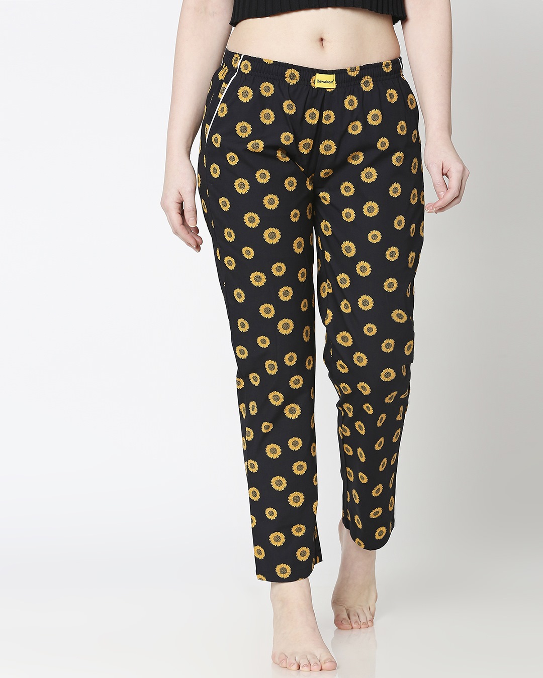 Shop Women's Black Sunflower Printed Pyjamas-Back