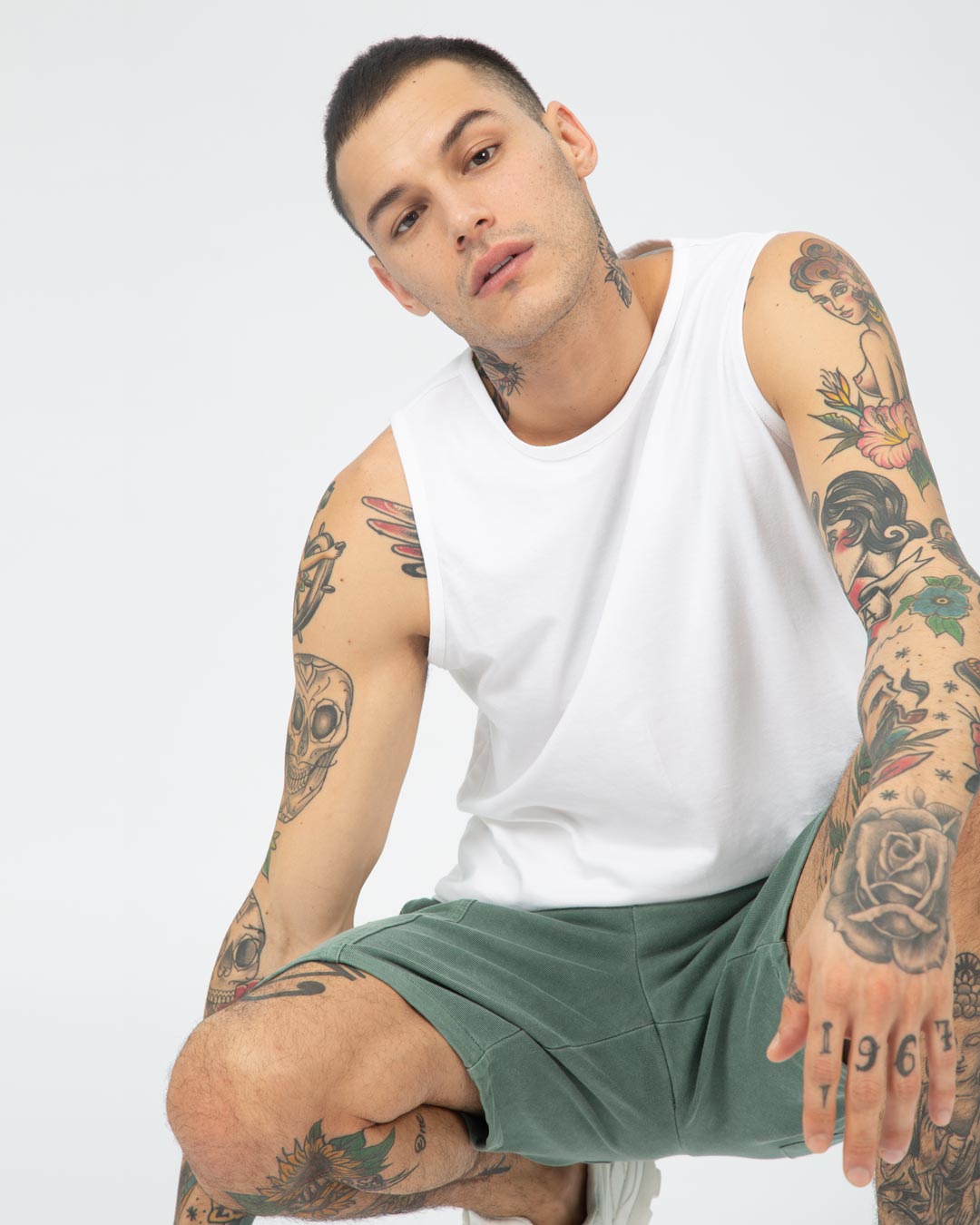 

White Vest Men' Plain Round Neck Vest Bewakoof.com