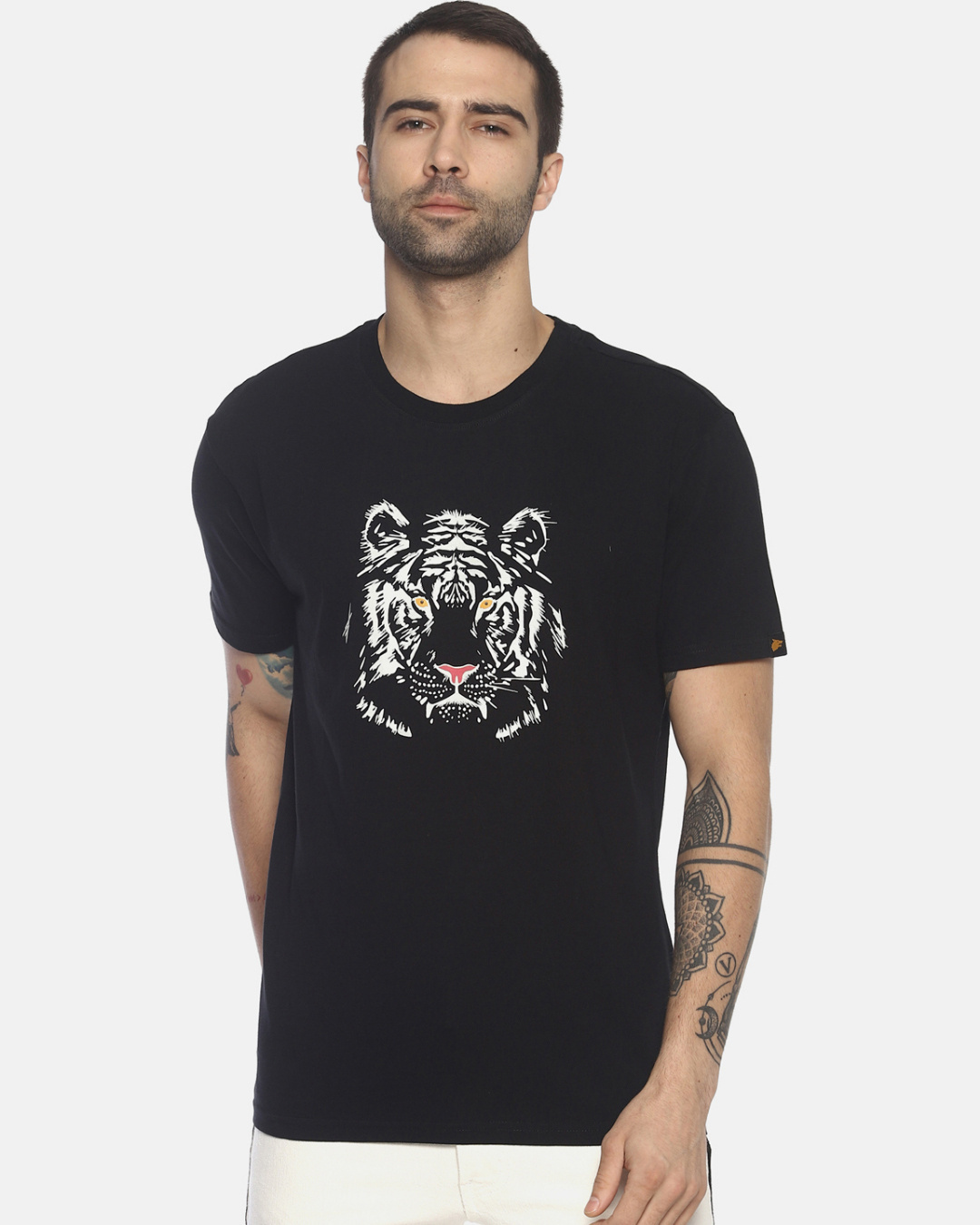 Buy Wolfpack Men's Black Glowing Tiger Printed T-Shirt Online at Bewakoof