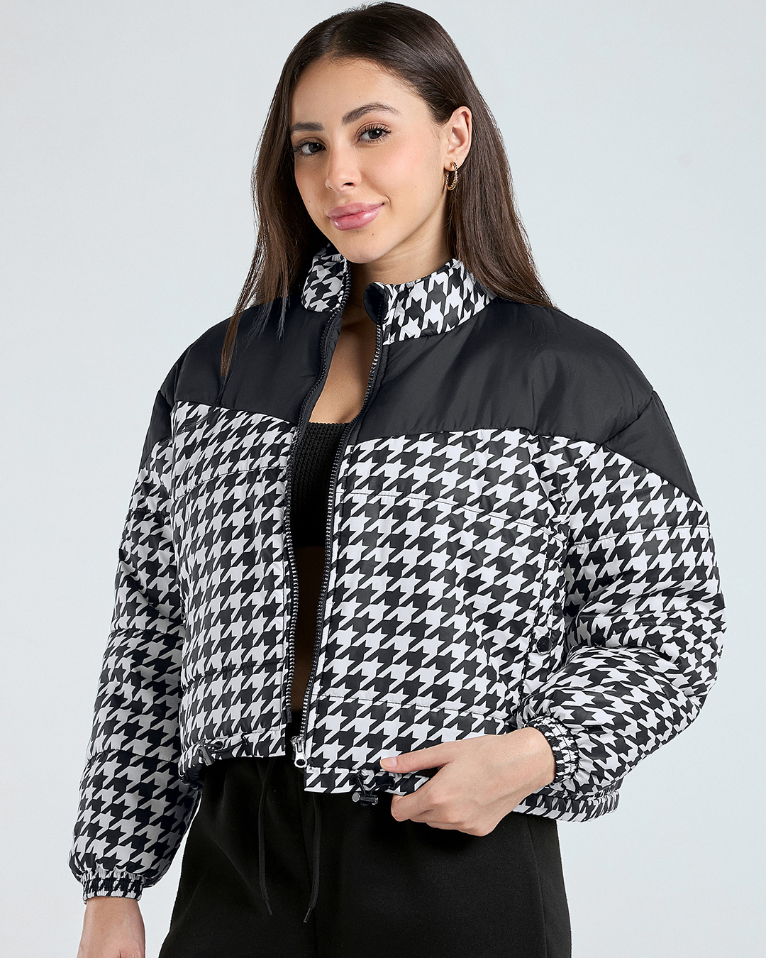 Shop Women's Black & White All Over Printed Oversized Zipper Puffer Jacket-Back