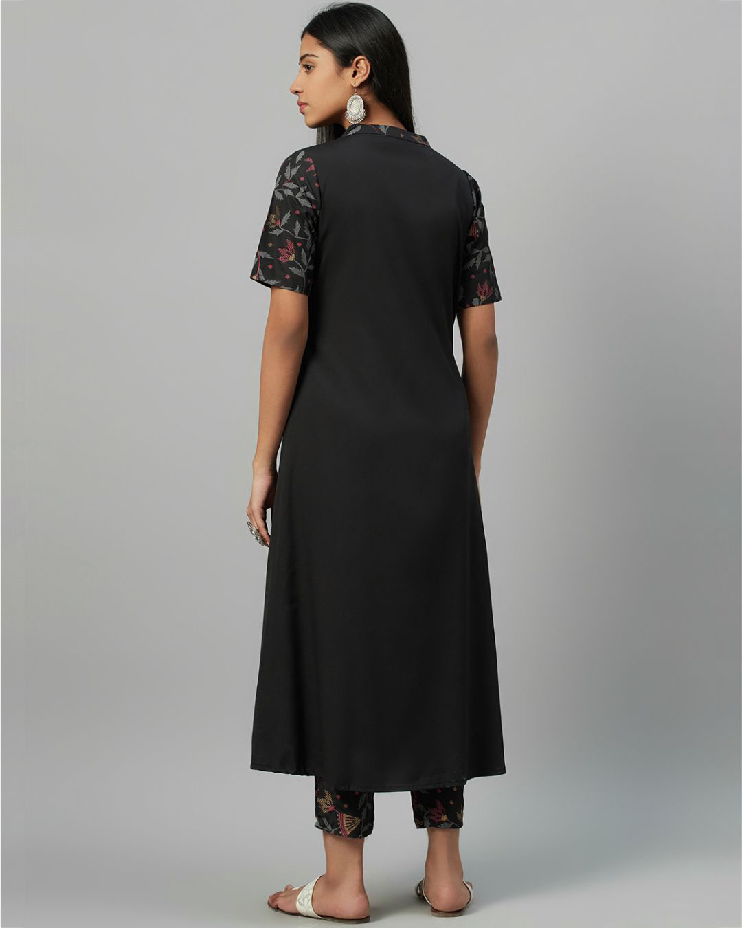 Shop Women's Black Crepe Foil Printed A-Line Kurta-Back