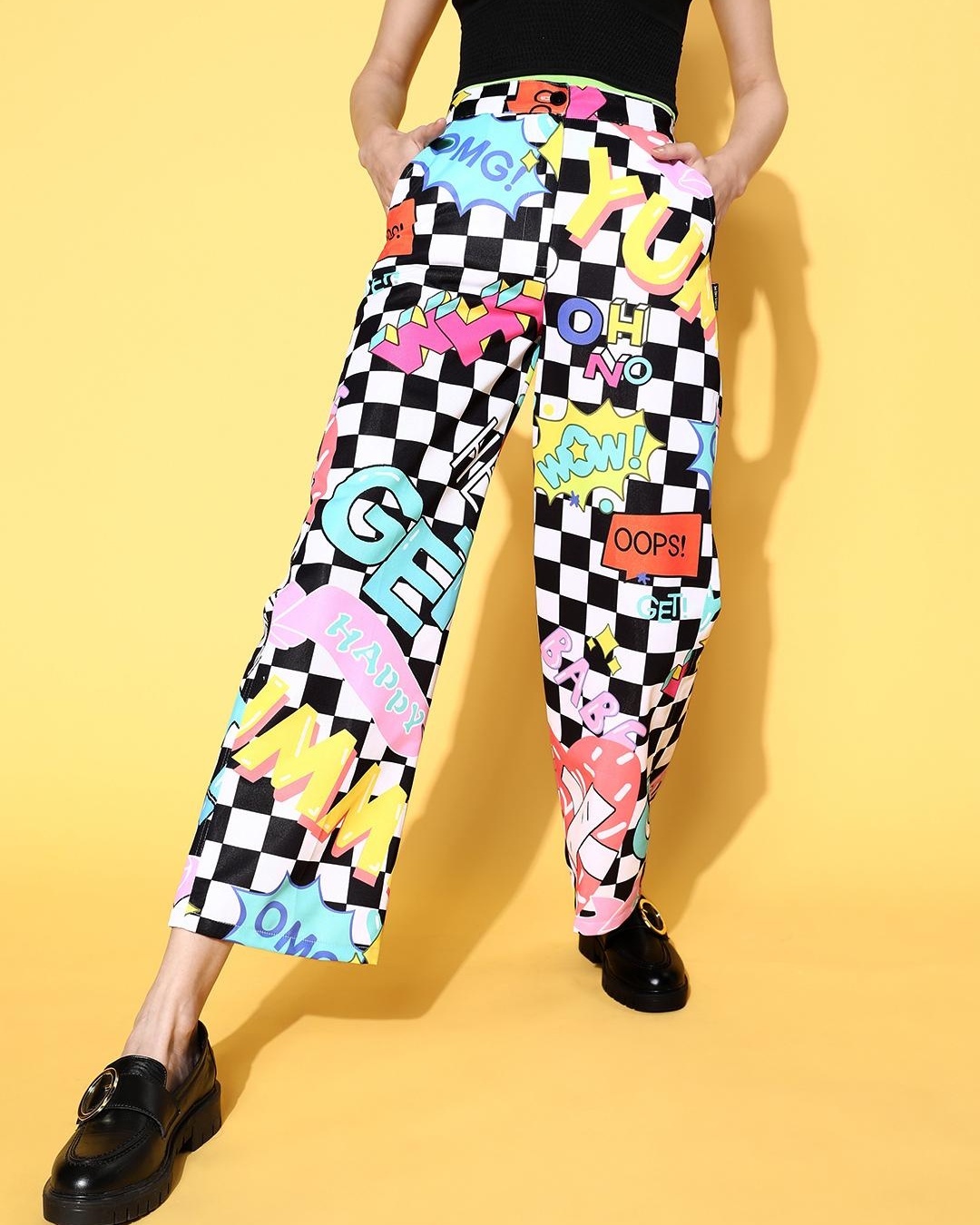 White And Black Graffiti Doodle Text Print Women's Joggers