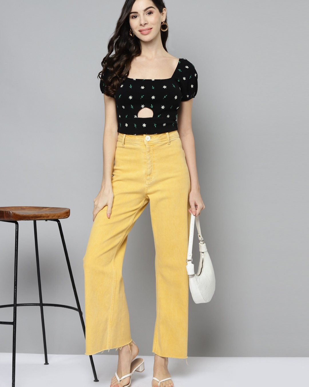 Buy Women's Black Floral Embroidered Crop Top Online at Bewakoof