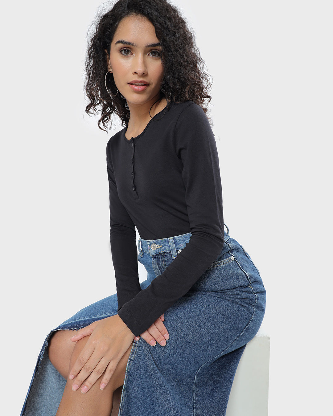 Buy Women's Black Henley Slim Fit Tshirt Online at Bewakoof